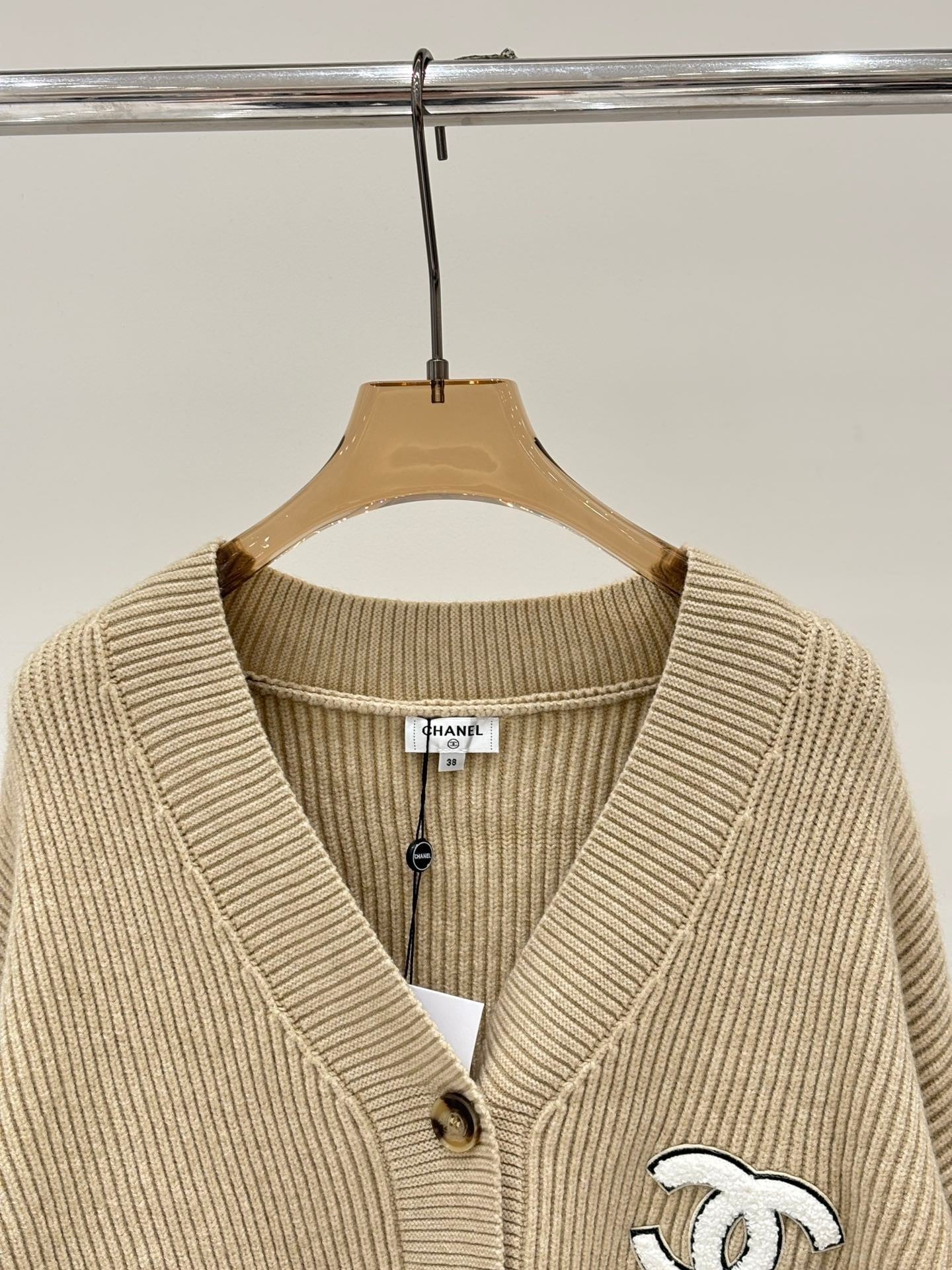 Early Autumn V-neck Casual Knit Cardigan