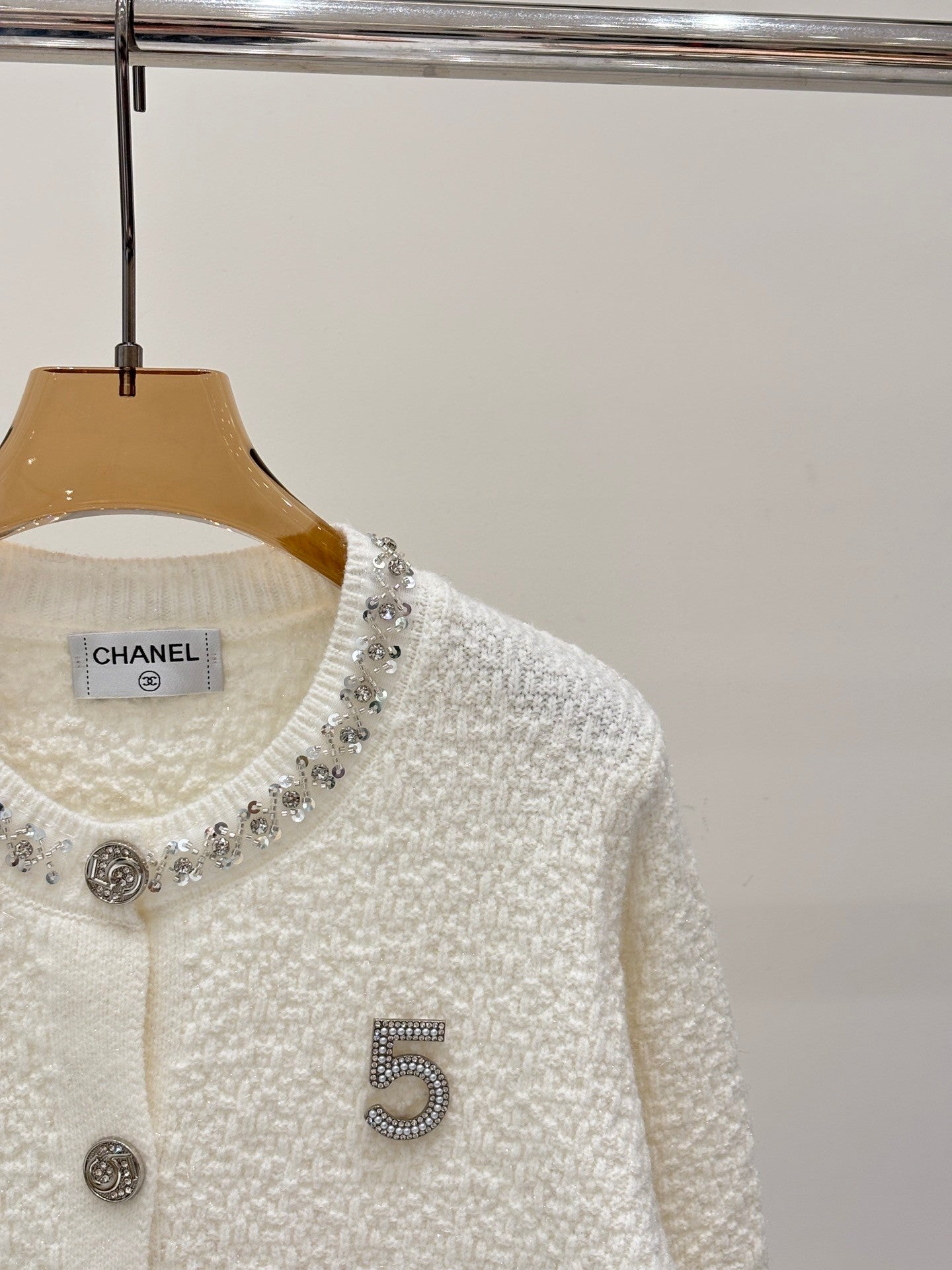 25 Early Autumn New Round Neck Number Simple Casual Knitted Cardigan