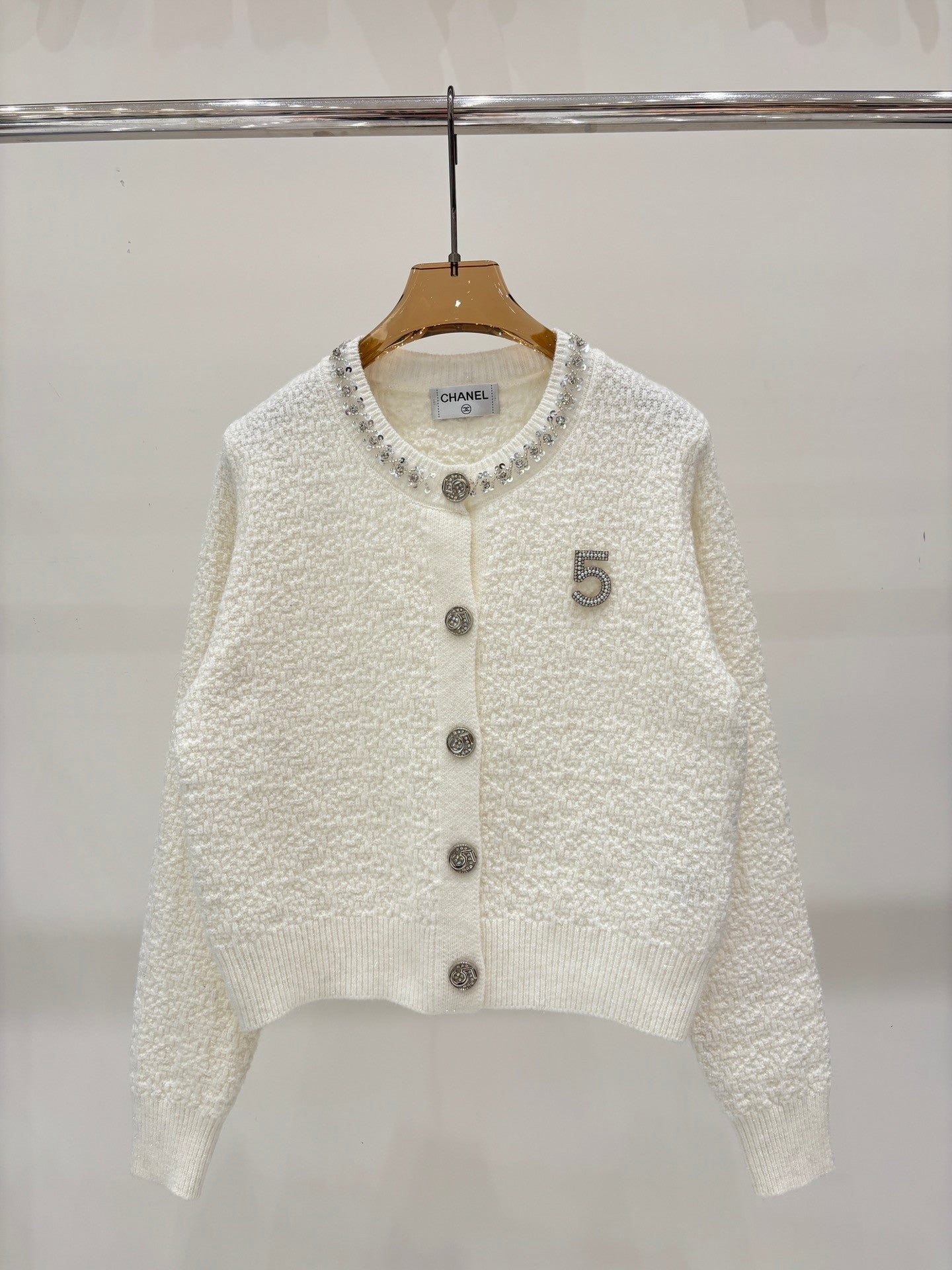 25 Early Autumn New Round Neck Number Simple Casual Knitted Cardigan
