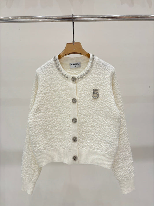 25 Early Autumn New Round Neck Number Simple Casual Knitted Cardigan