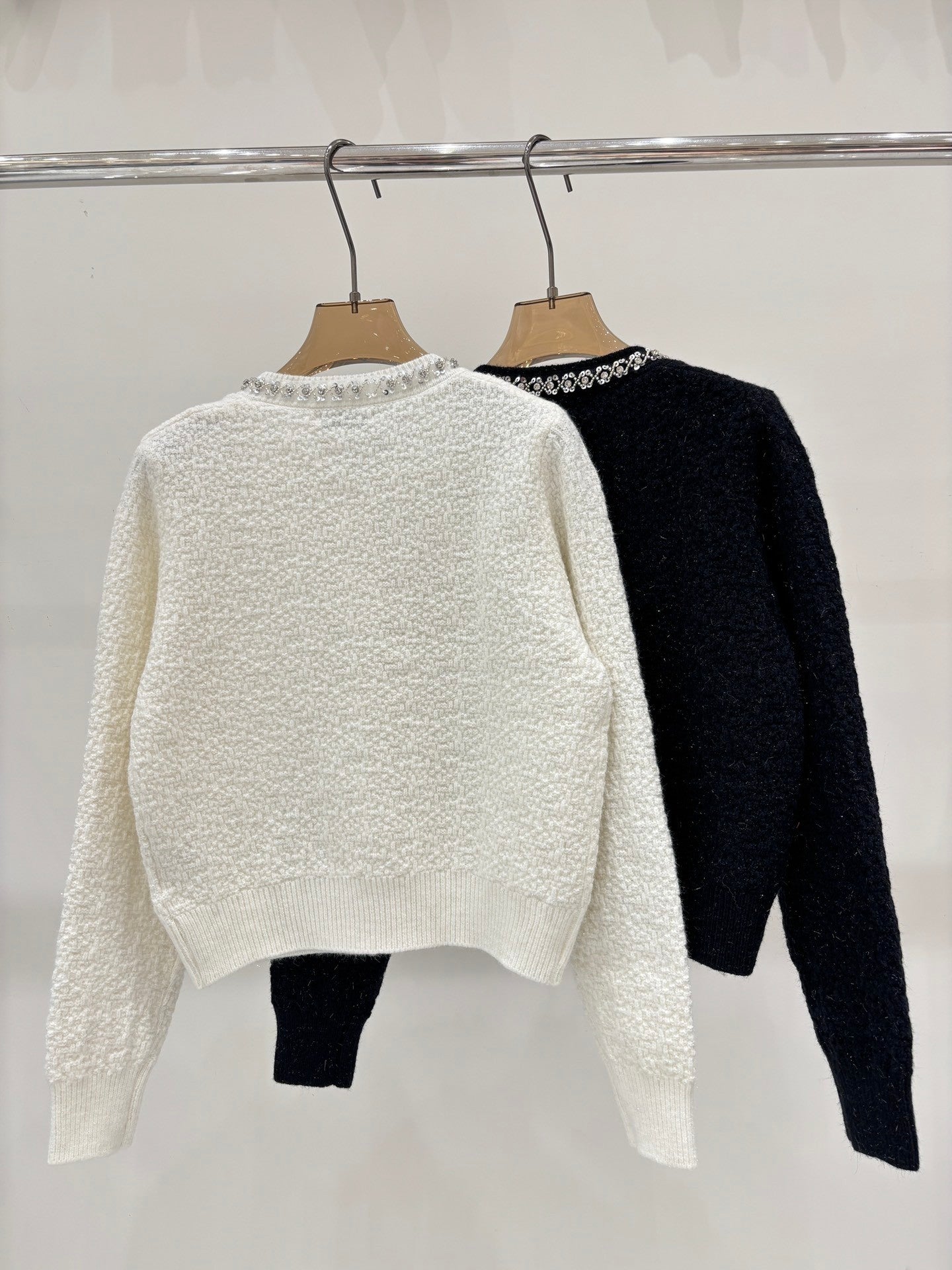 25 Early Autumn New Round Neck Number Simple Casual Knitted Cardigan