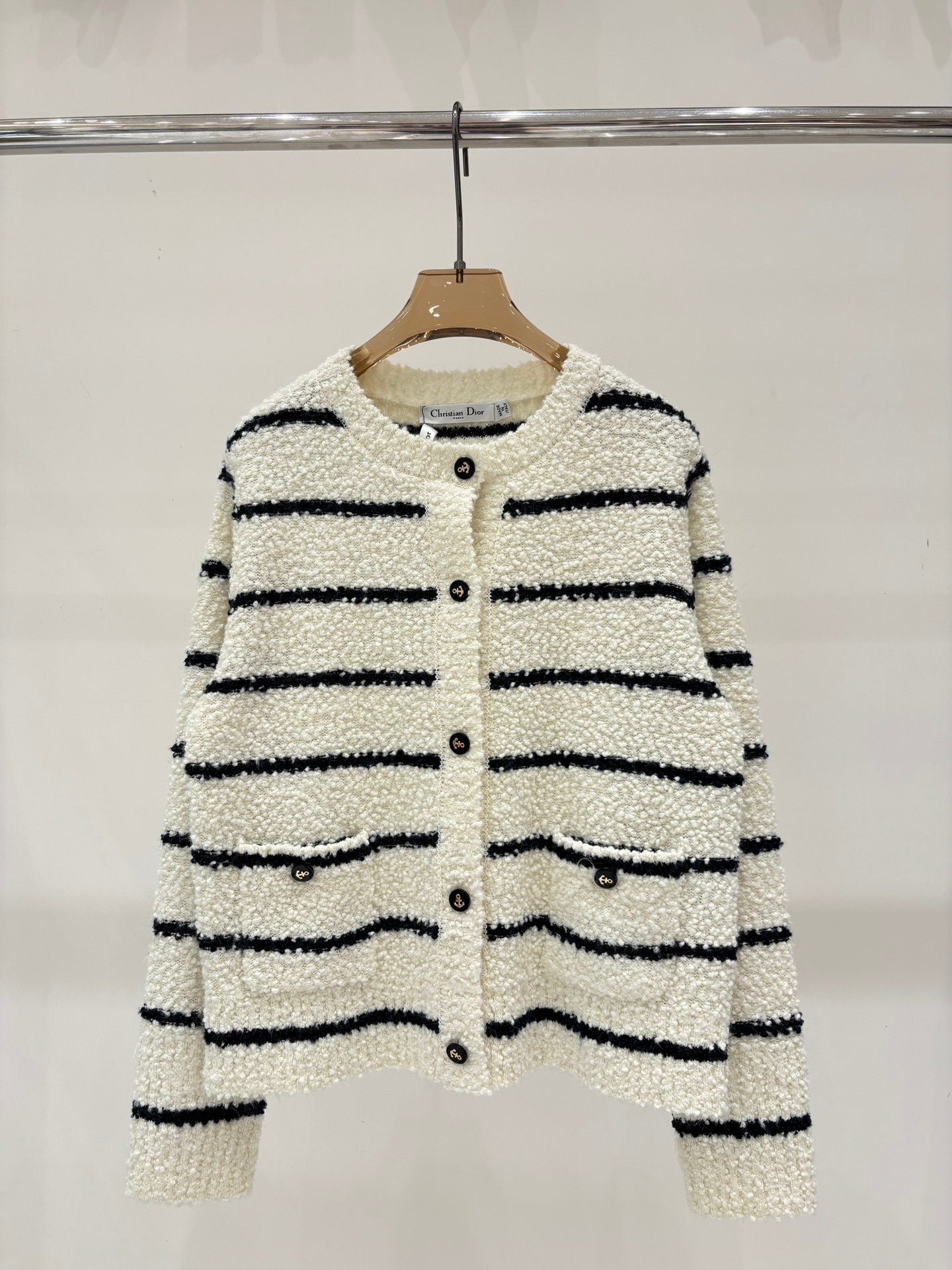 25 Early Autumn New Round Neck Striped Soft Cardigan
