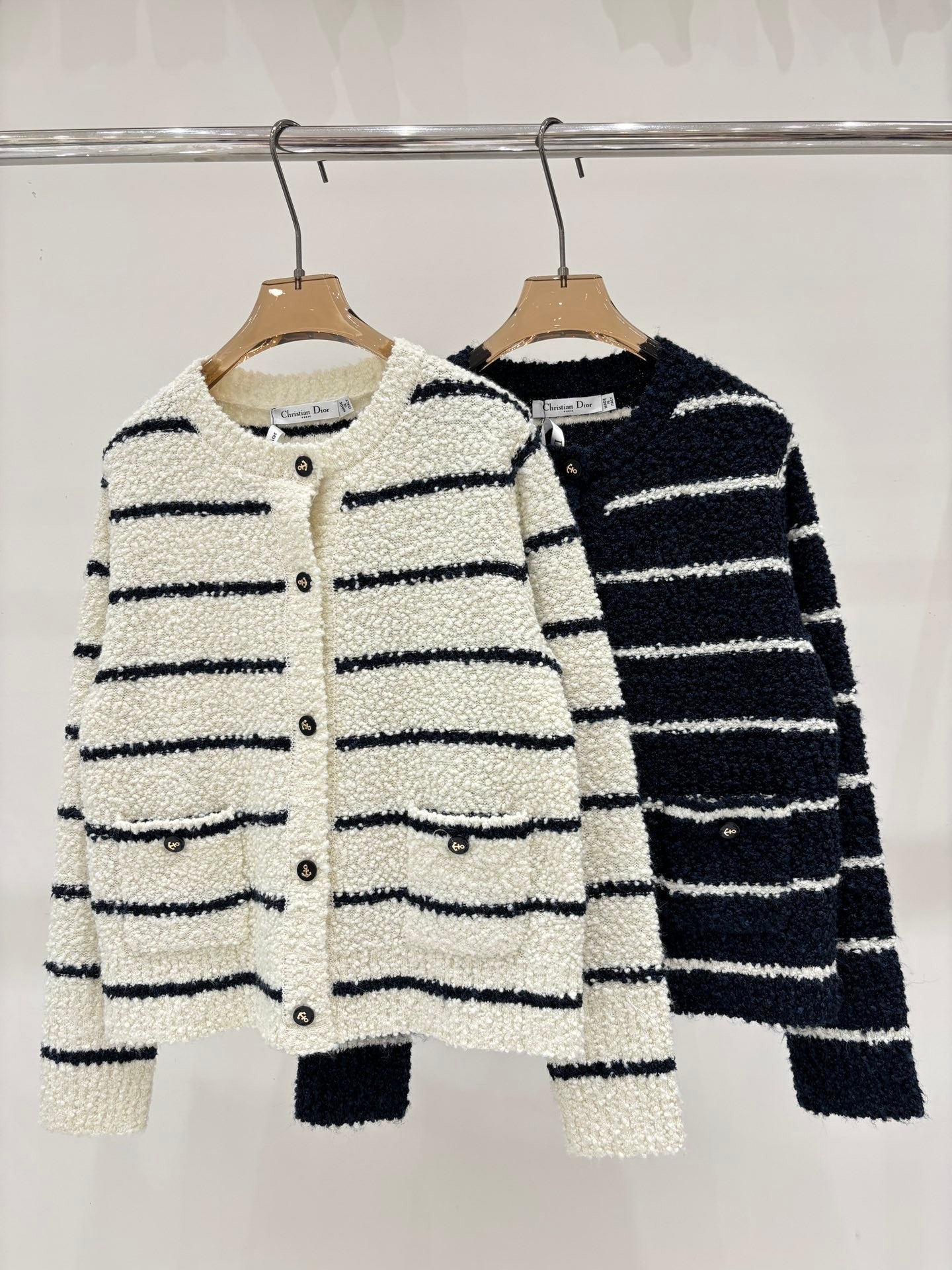 25 Early Autumn New Round Neck Striped Soft Cardigan