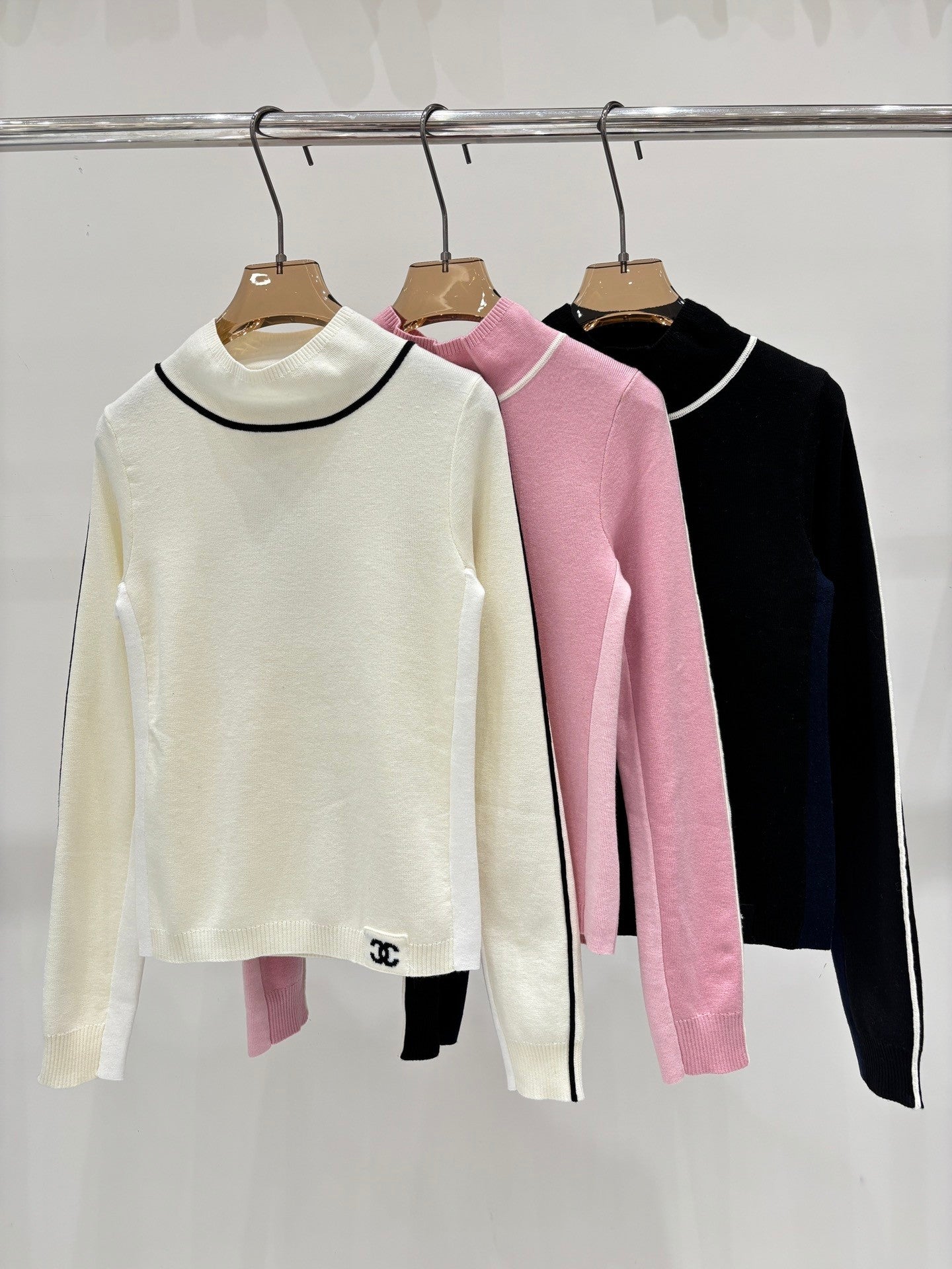 25 Early Autumn New Round Neck Color Block Simple Knitted Long Sleeve