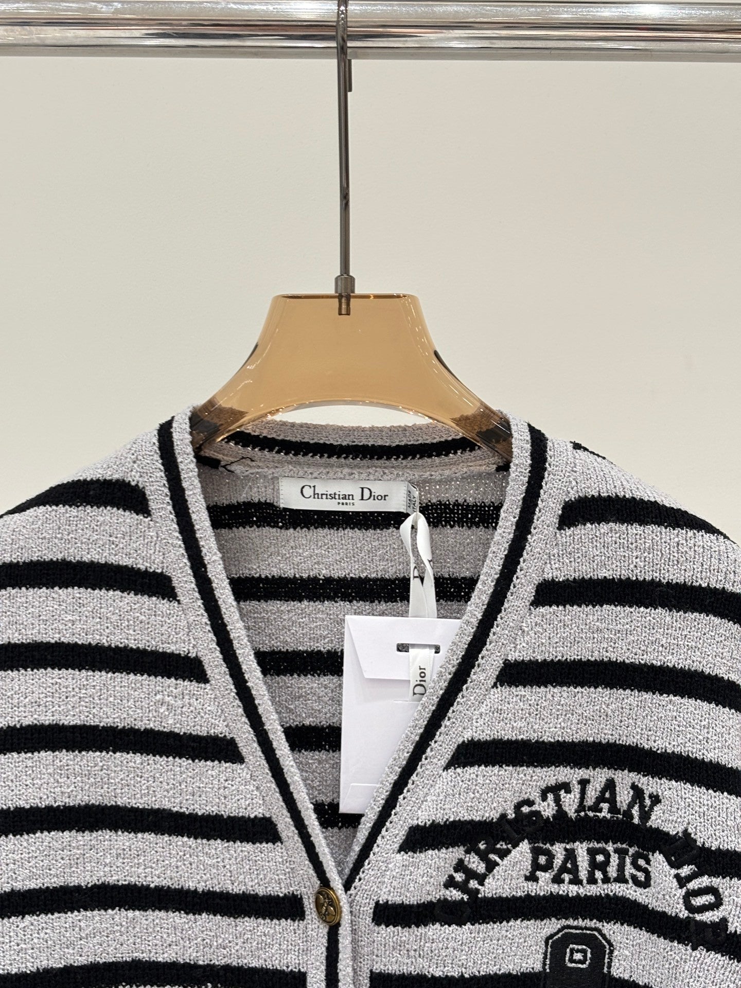 25 Early Autumn New V-neck Letter Striped Casual Knit Cardigan