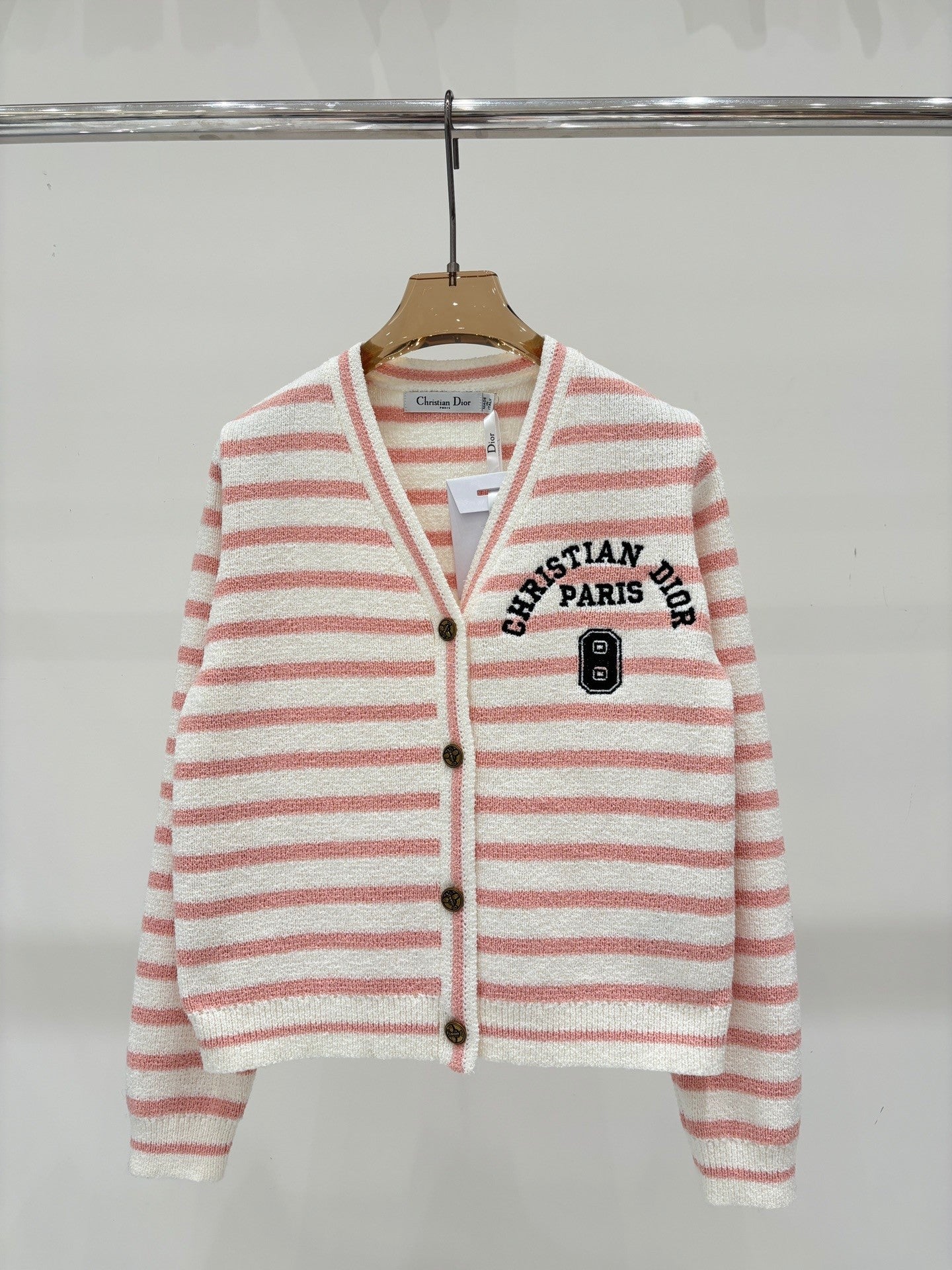 25 Early Autumn New V-neck Letter Striped Casual Knit Cardigan
