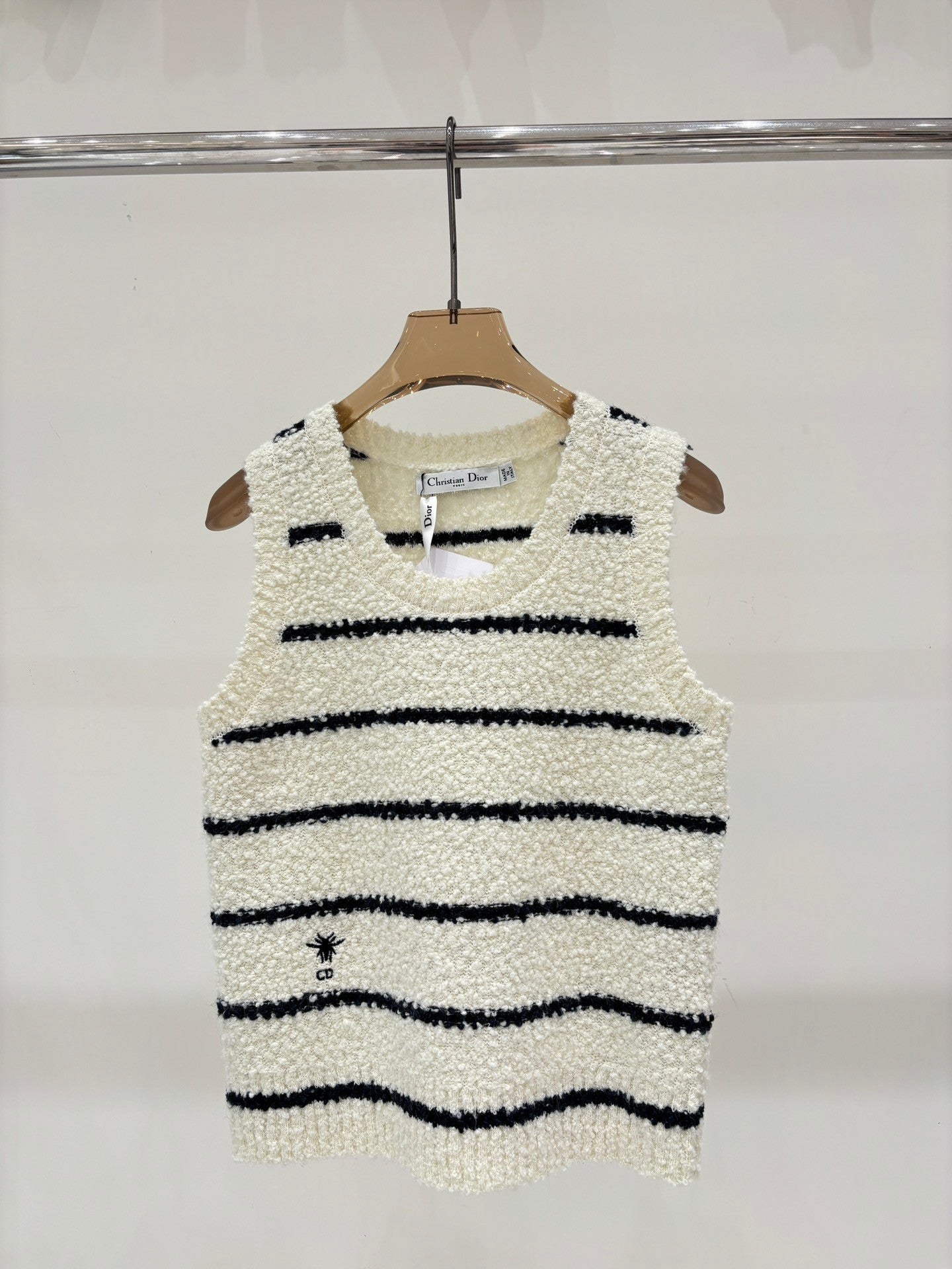 25 Early Autumn New Round Neck Soft and Comfortable Casual Vest