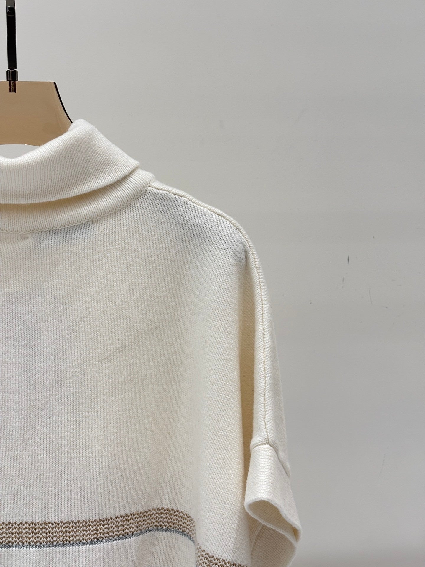 25 Early Autumn New High-Neck Five-Pointed Star Pattern Long-Sleeved Top