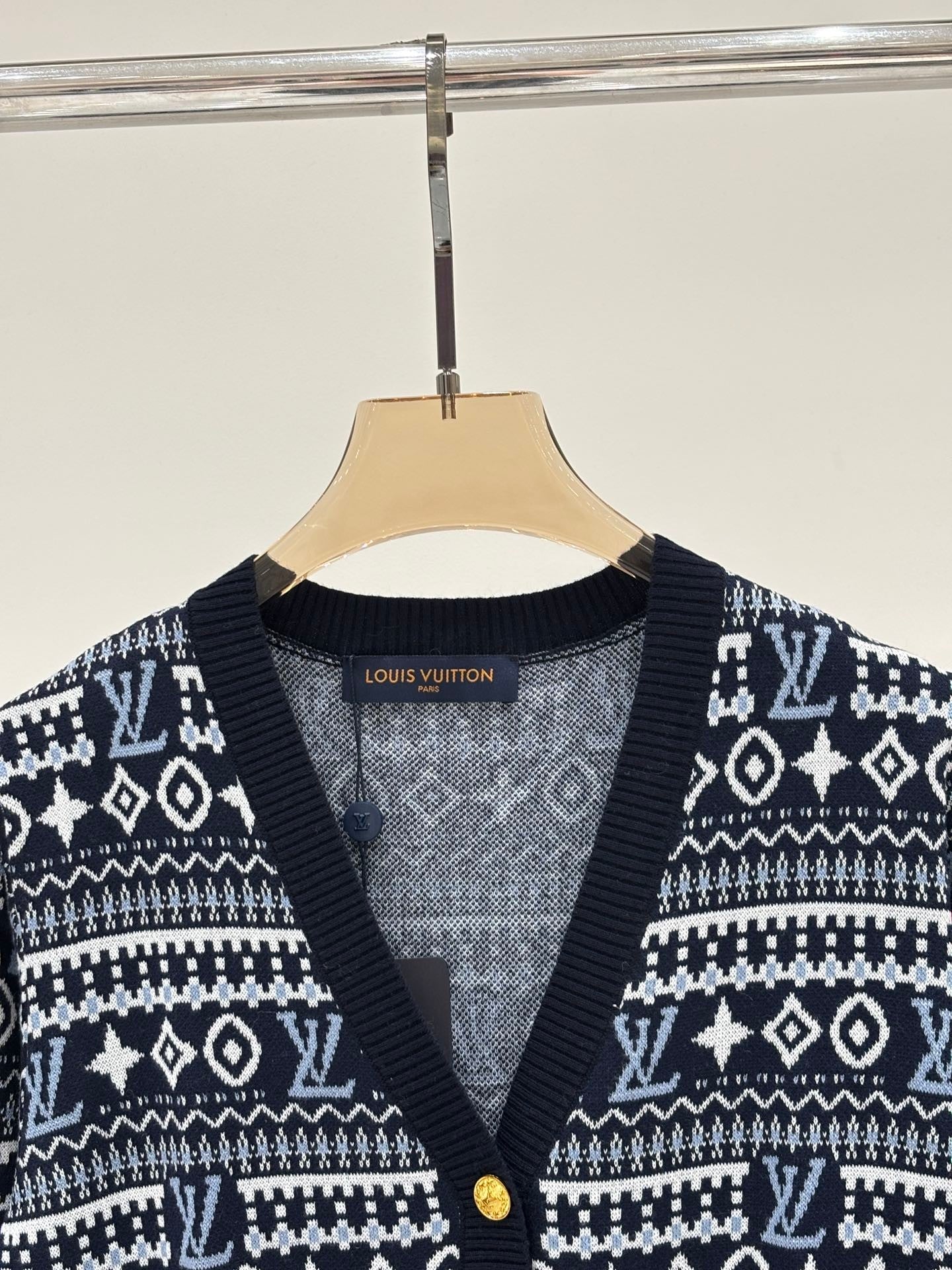25 Early Autumn New Retro Casual Cardigan