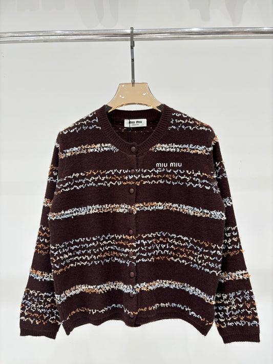 New round neck contrast stripe word logo embroidered knitted cardigan