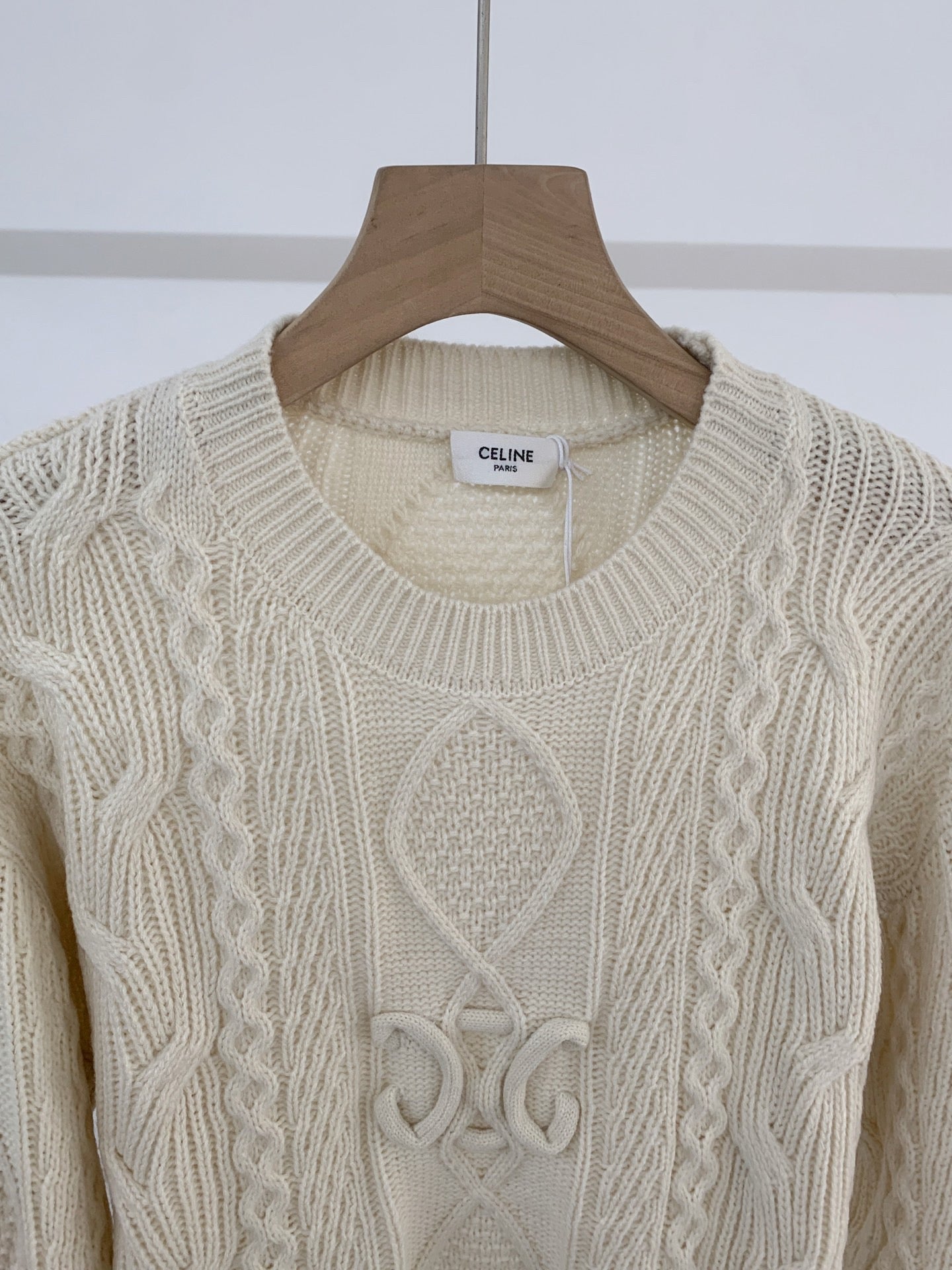 25FW women’s twisted rope twist knitted crew neck sweater