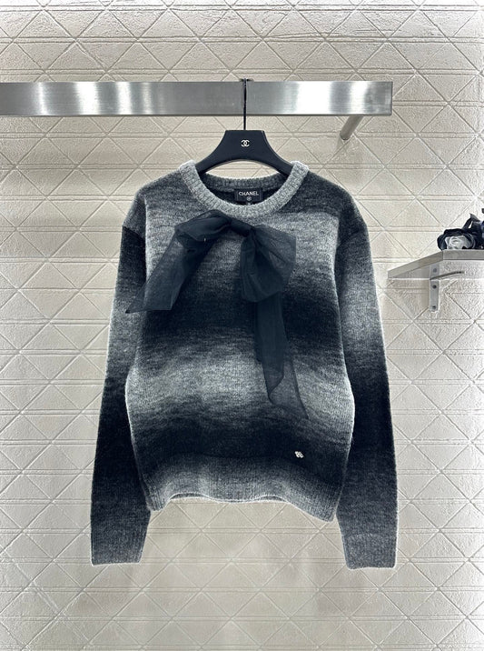 25FW New Mesh Butterfly Round Neck Sweater