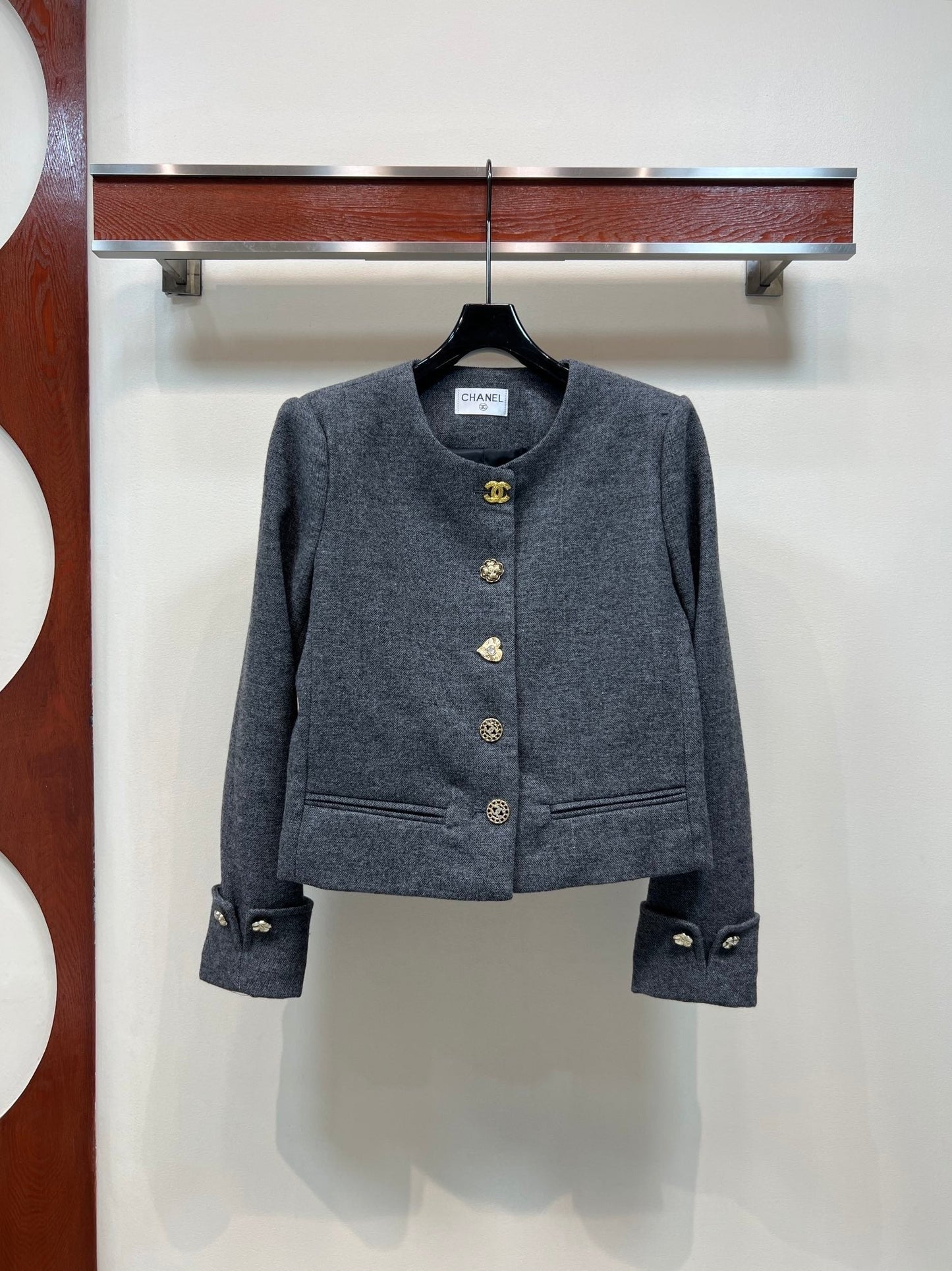 New 25FW grey cropped coat, slimming and stylish.