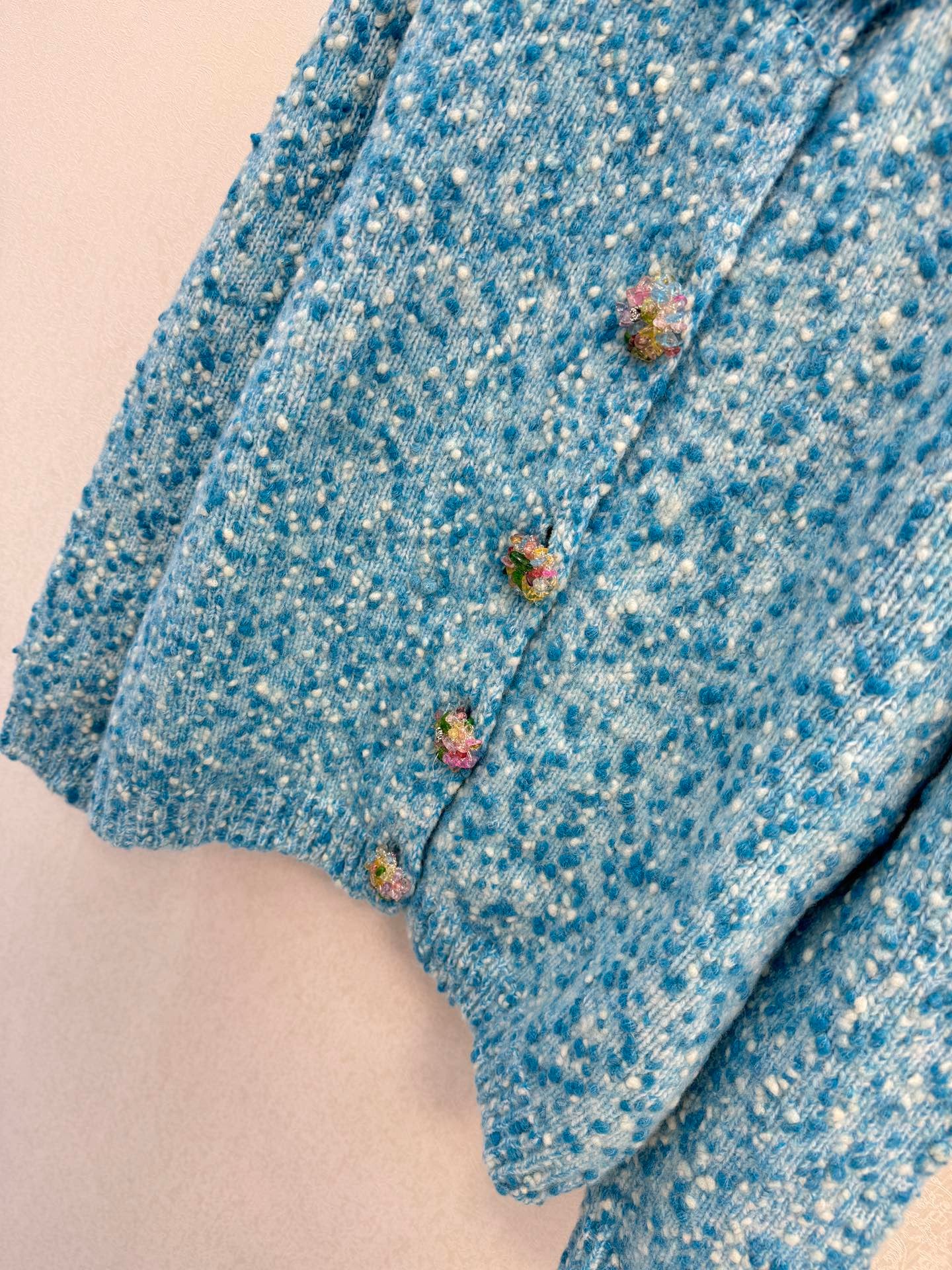 ❤️‍🔥Limited edition❤️‍🔥25FW first limited edition blue simple round neck knitted long-sleeved cardigan