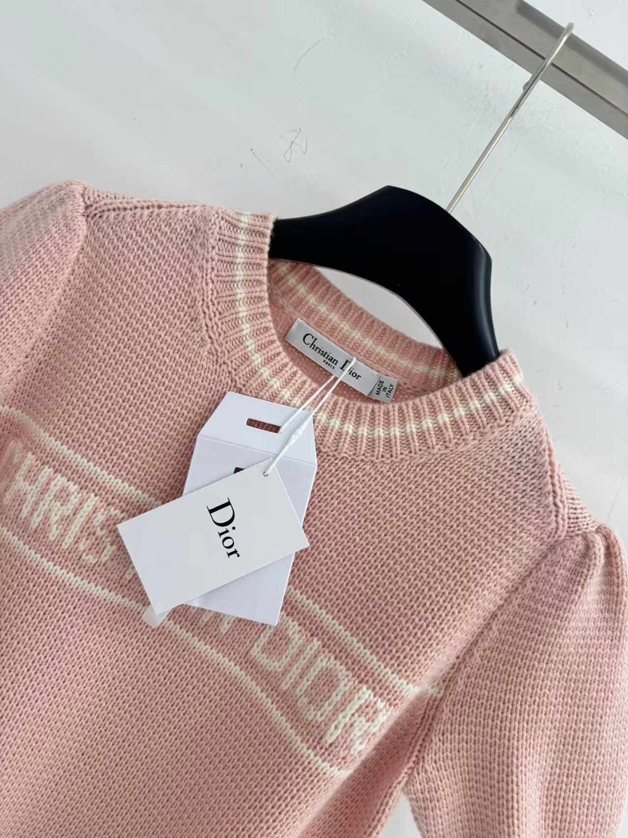 26SS new pink limited edition love embroidered short-sleeved sweater