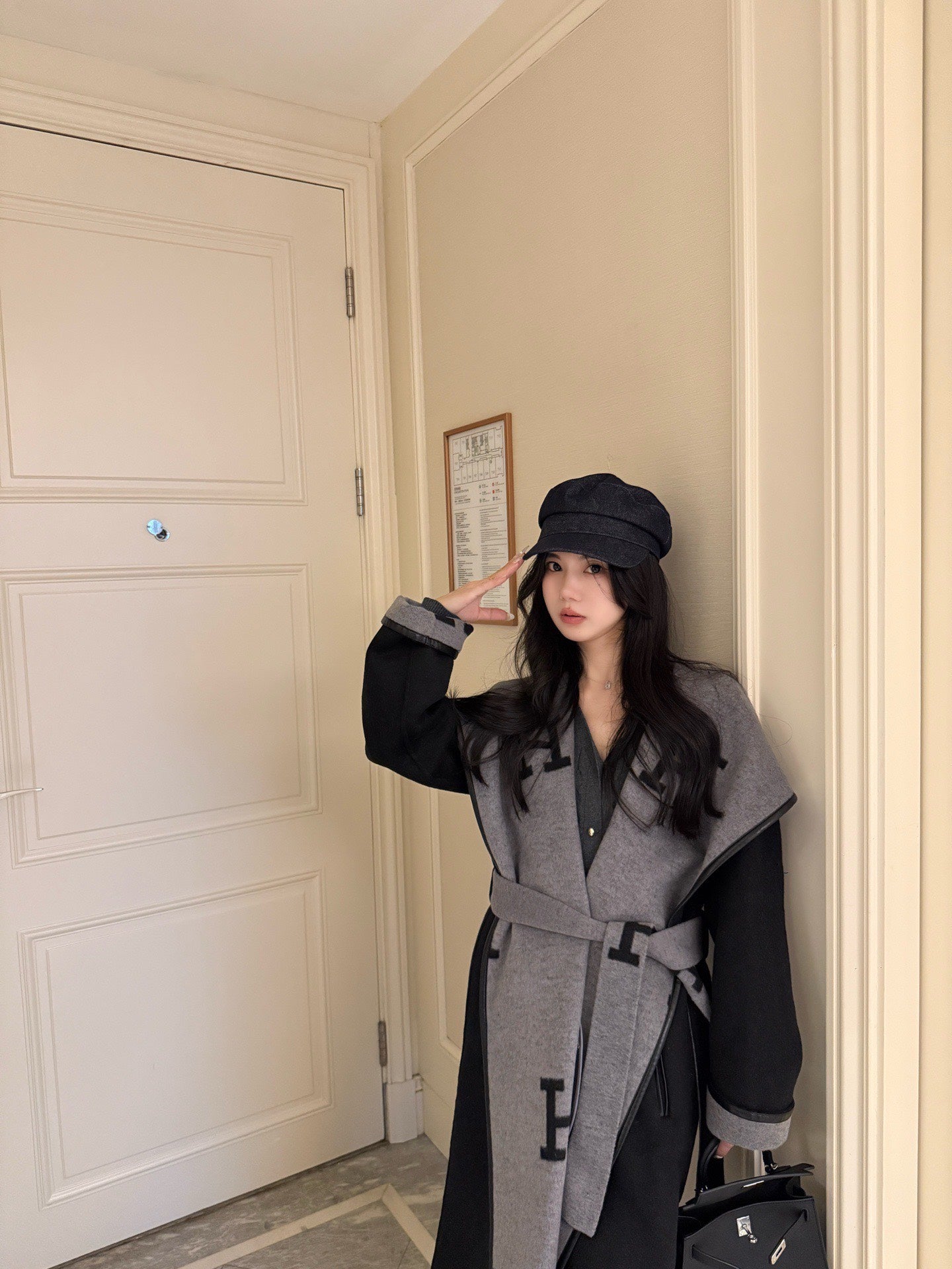 25FW NEW silhouette hooded cashmere coat