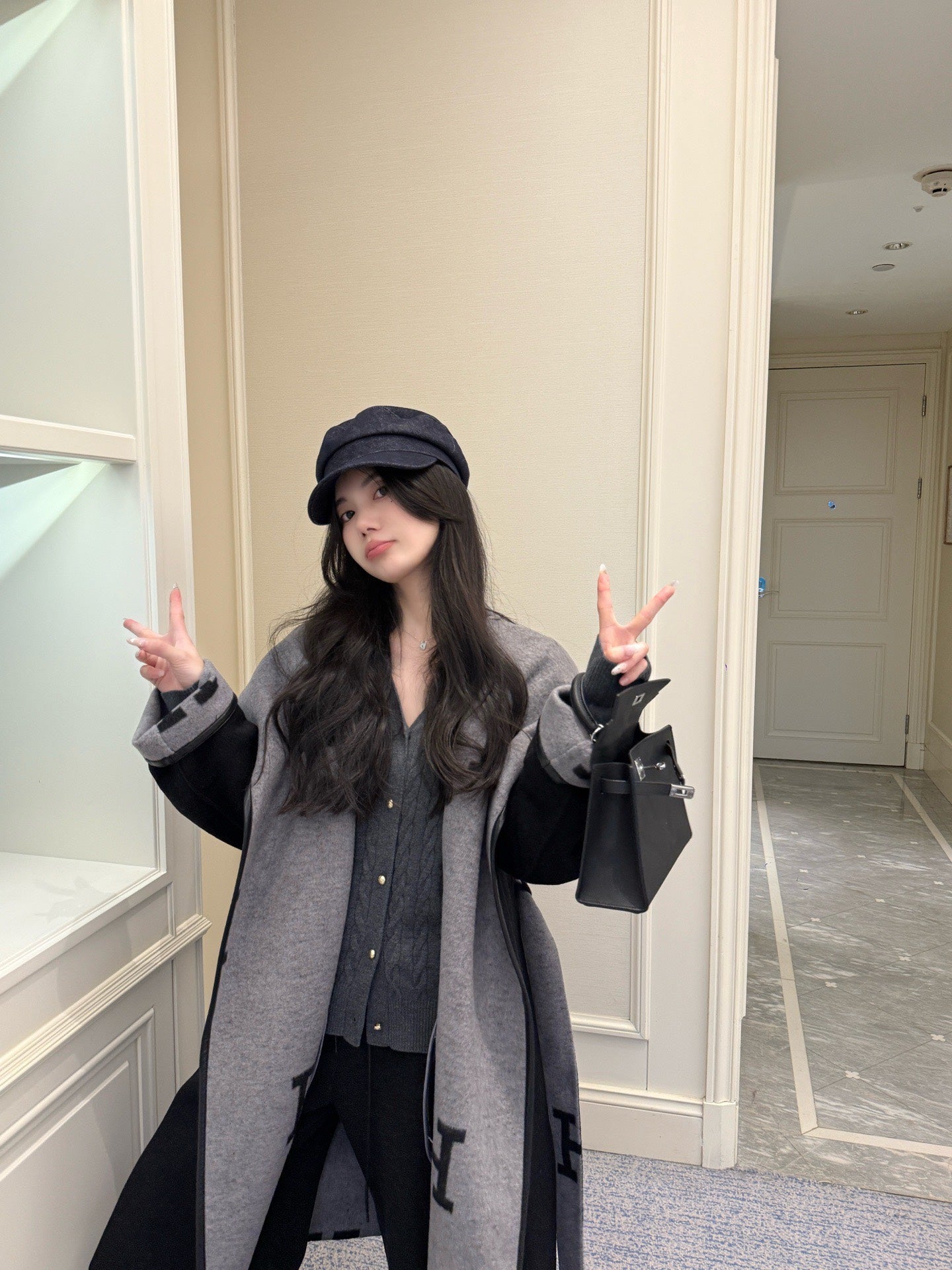 25FW NEW silhouette hooded cashmere coat