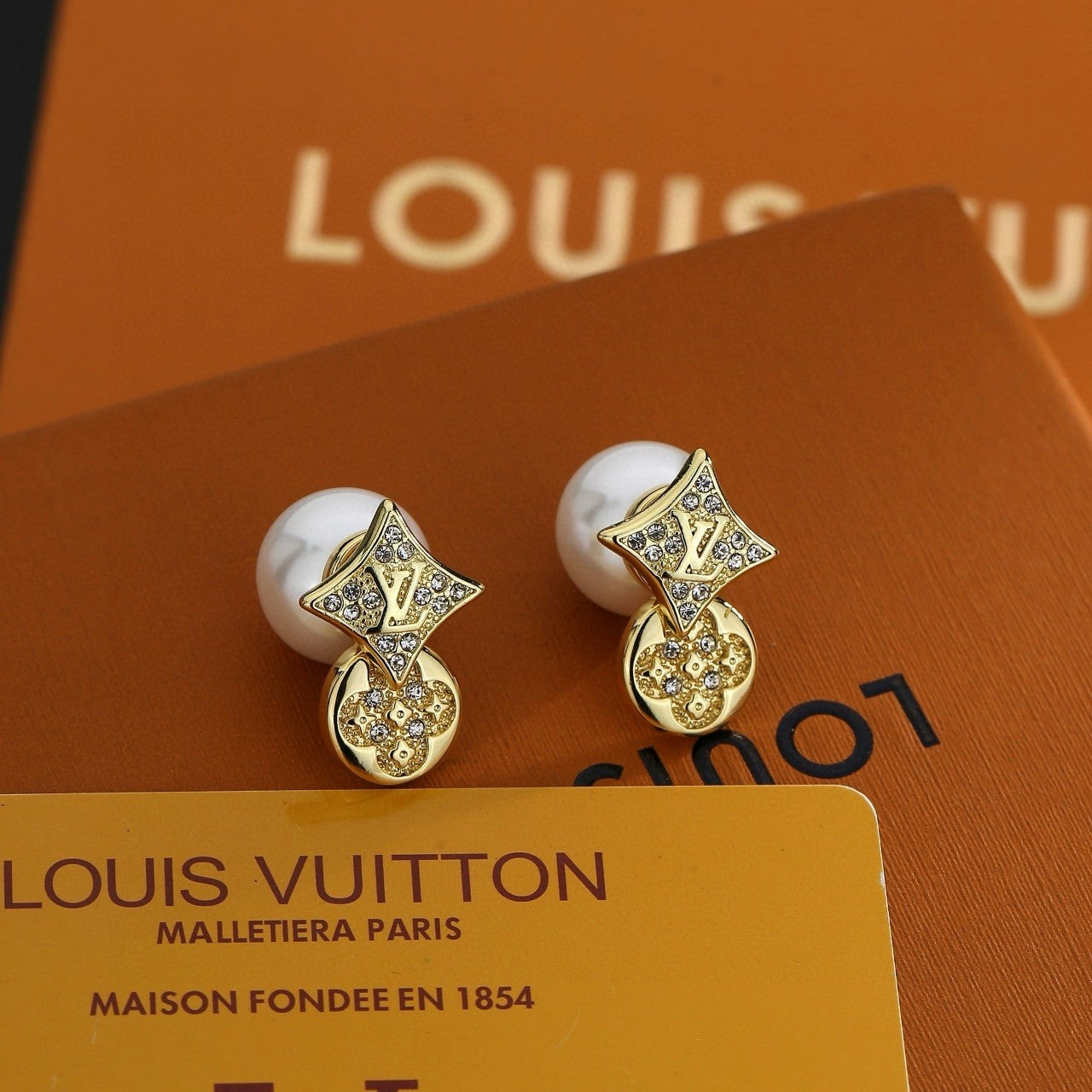 26SS Pearl Earrings