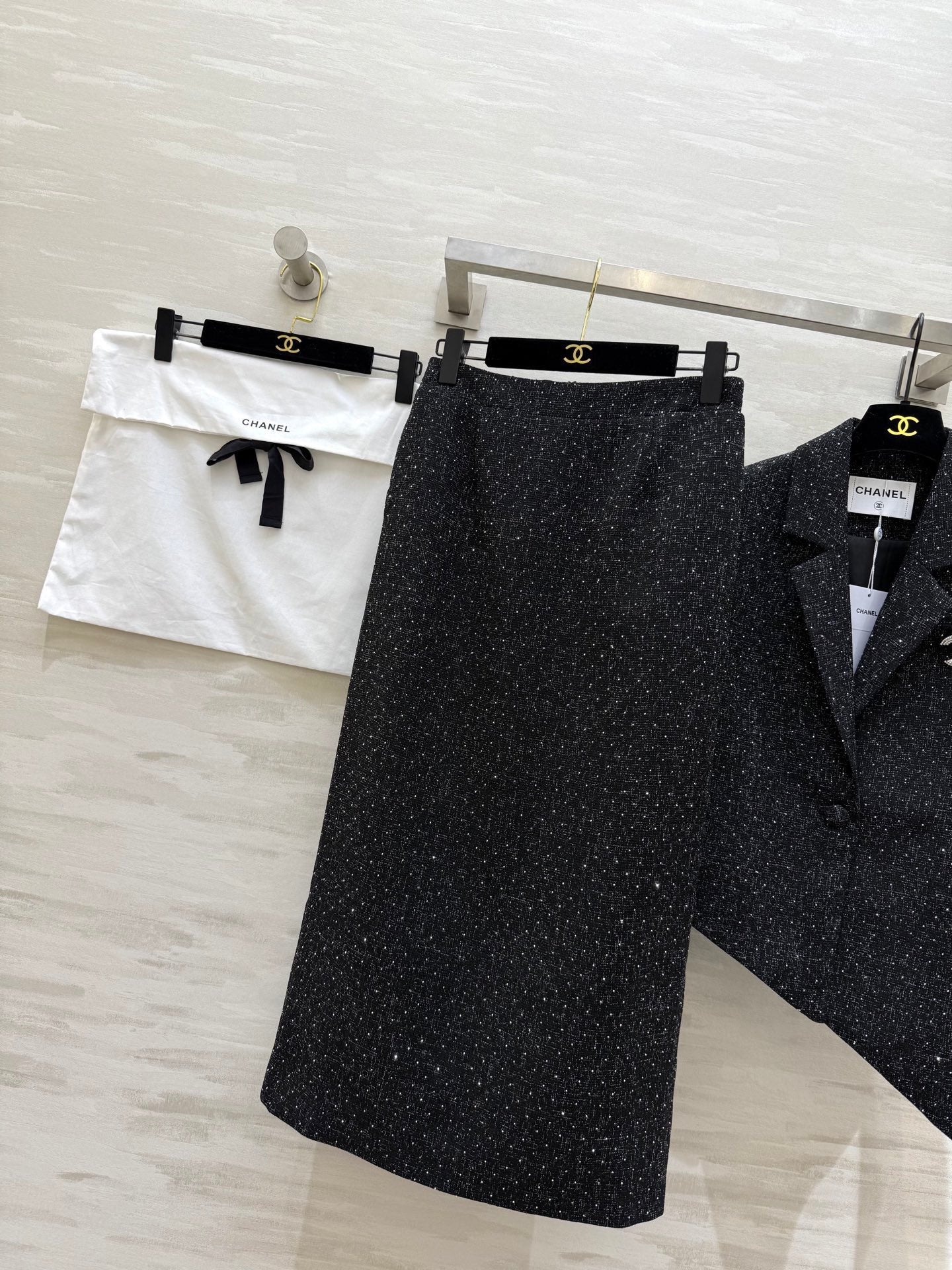 26SS NEUES Kostüm mit Rock