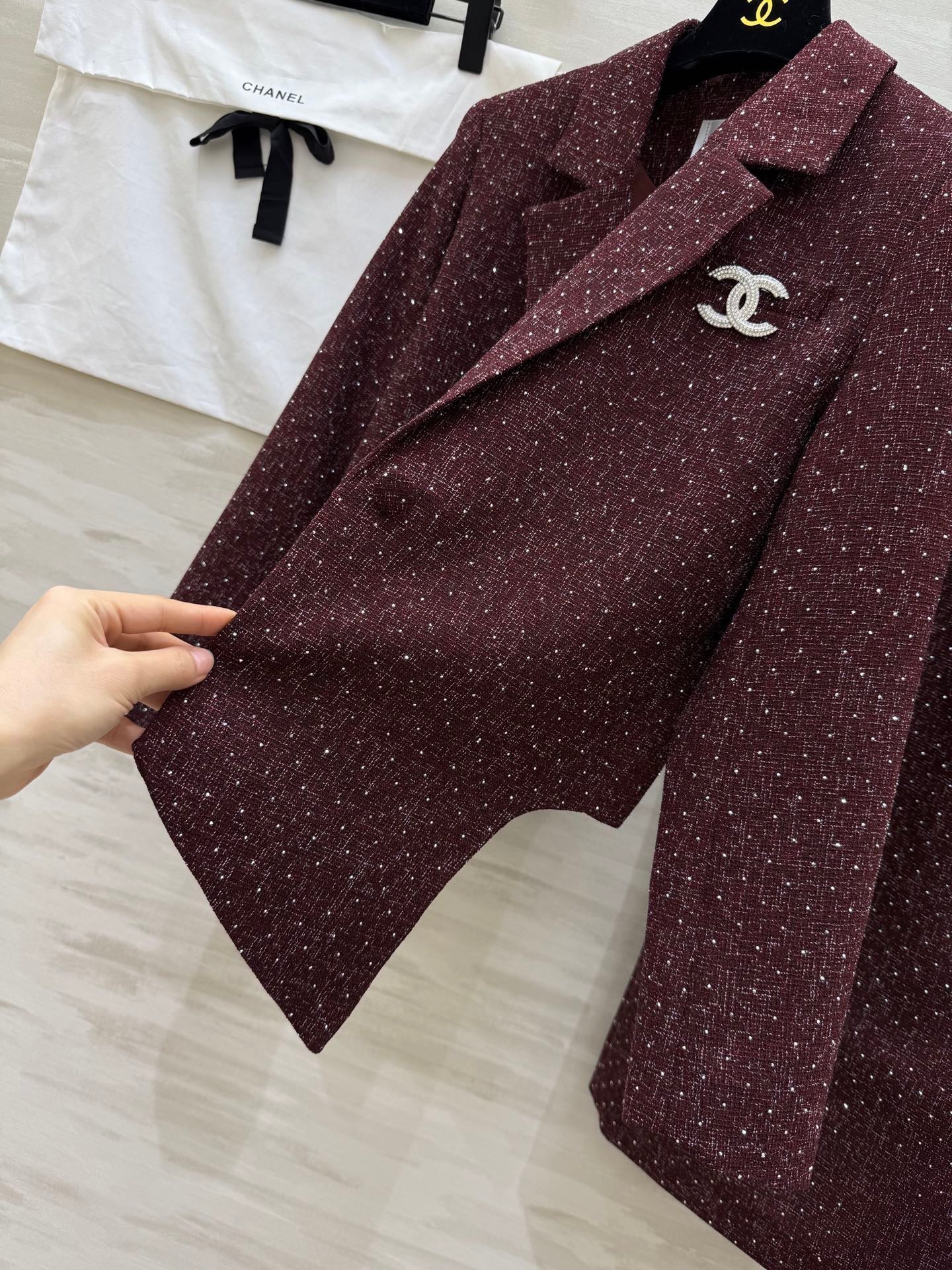 26SS NEUES Kostüm mit Rock