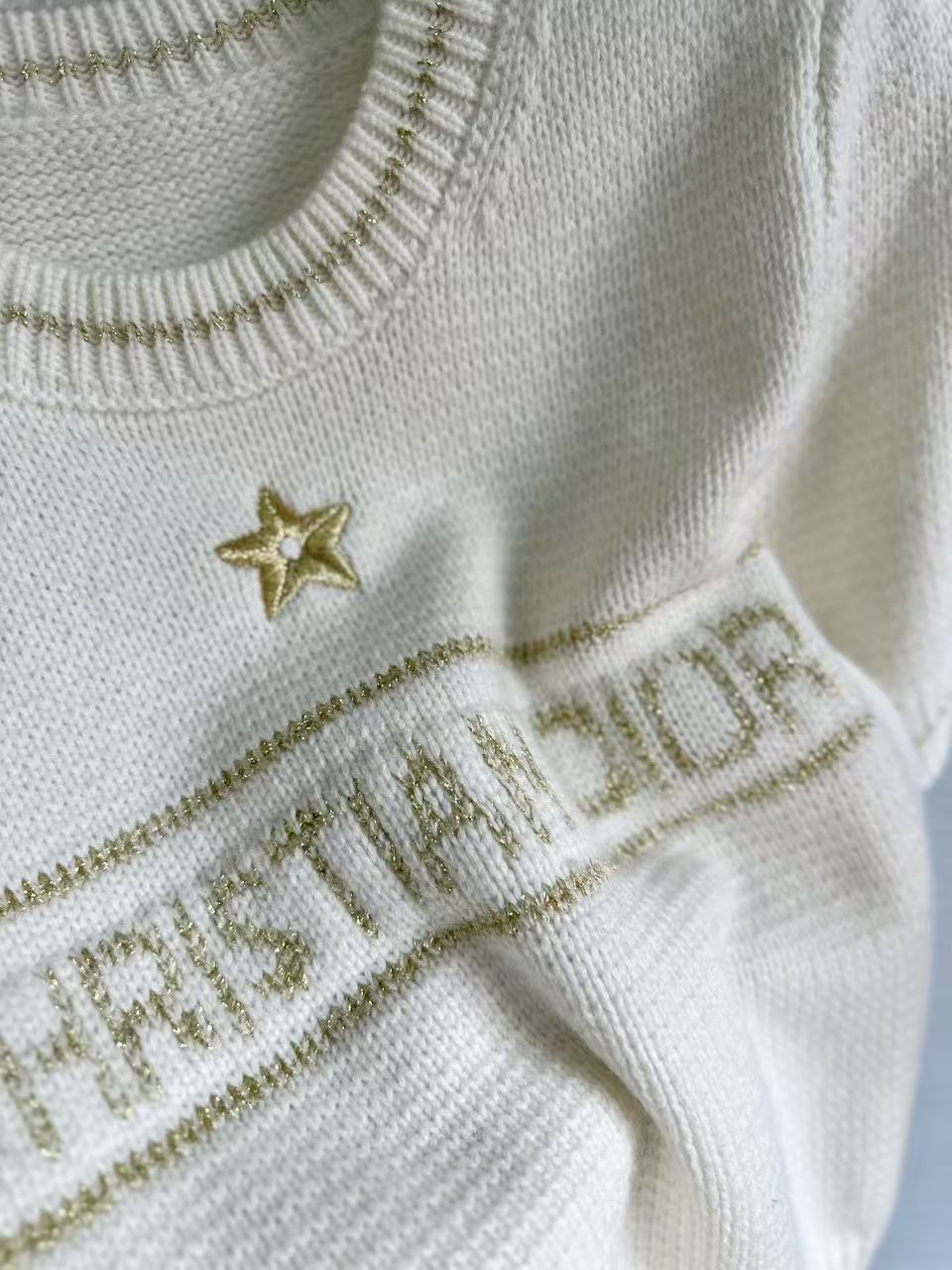 26SS NEU Handbestickter Glücksstern ⭐️ Kurzarm-Strickpullover