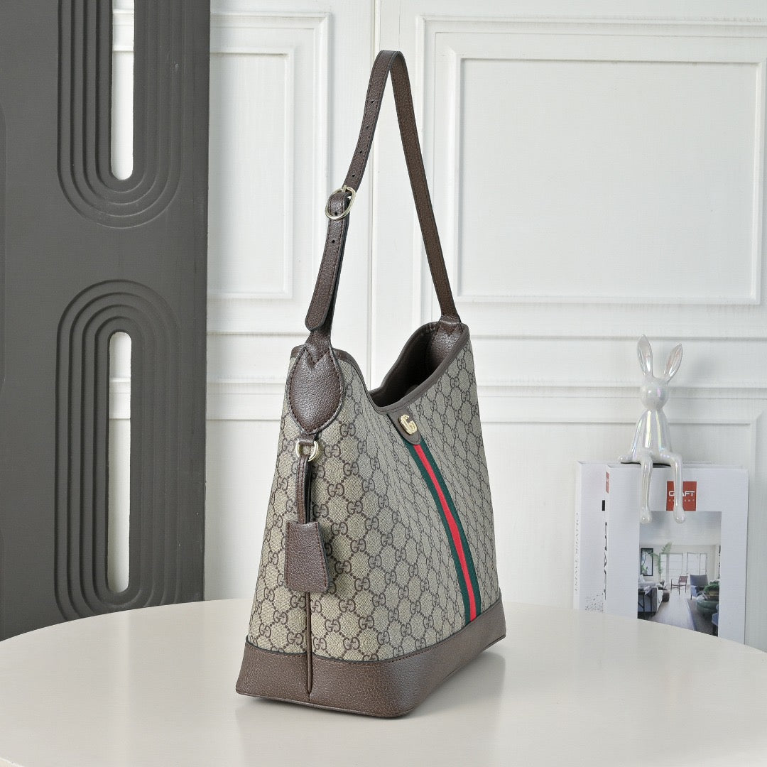 vintage medium shoulder bag