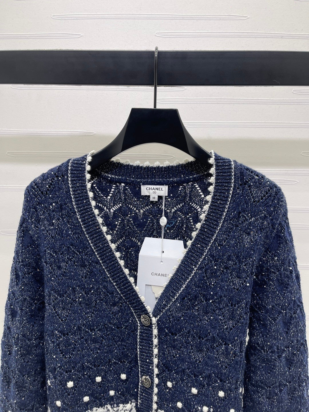 25FW New black and white gradient knitted cardigan