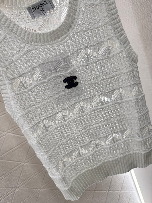 Offene, florale Strickweste