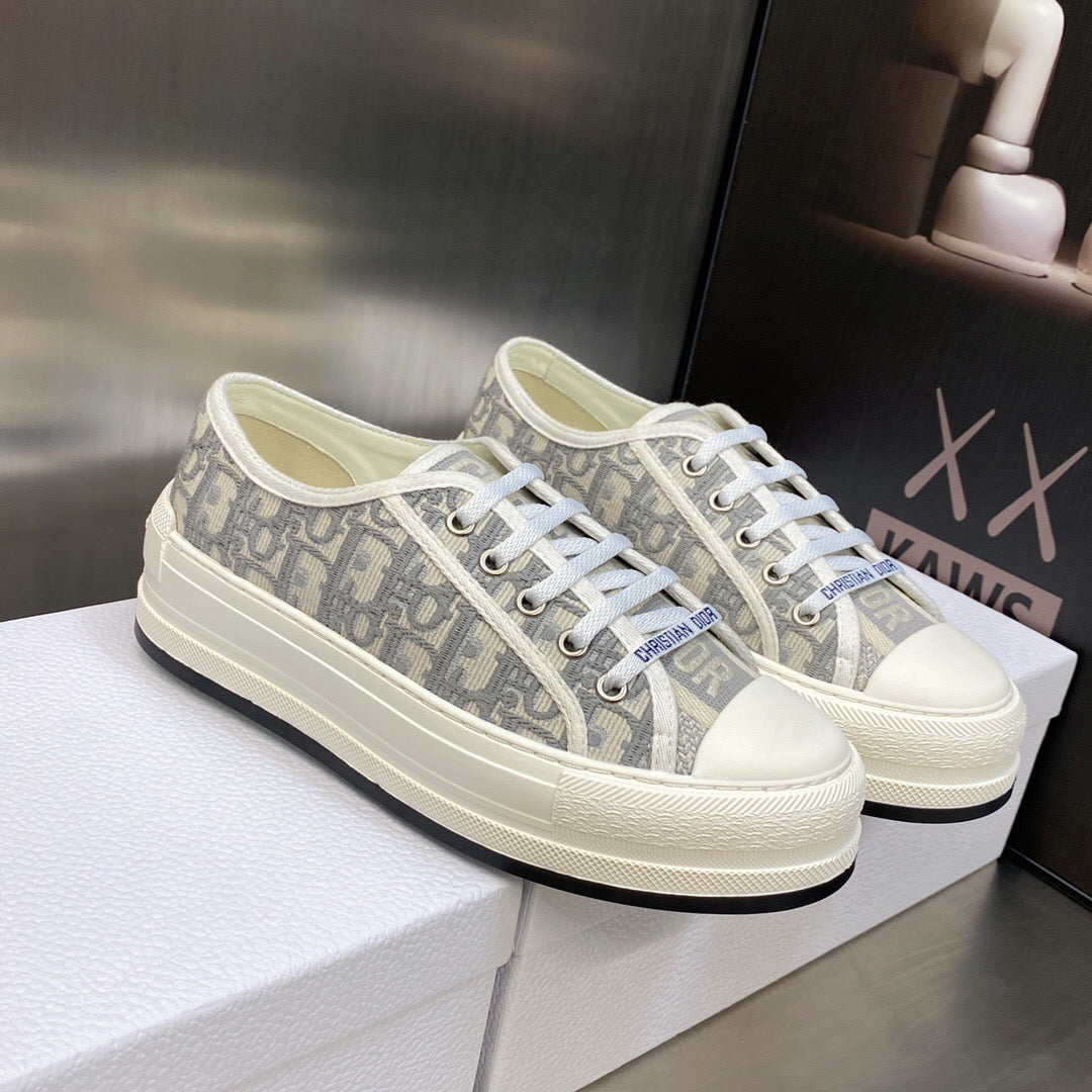25FW NEW Embroidered Canvas Shoes