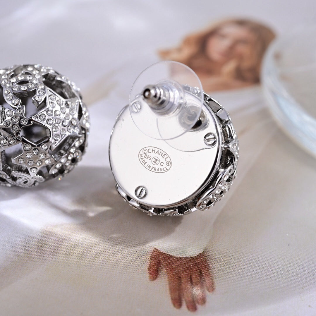 25FW NEUE Elegante und stilvolle Ohrringe