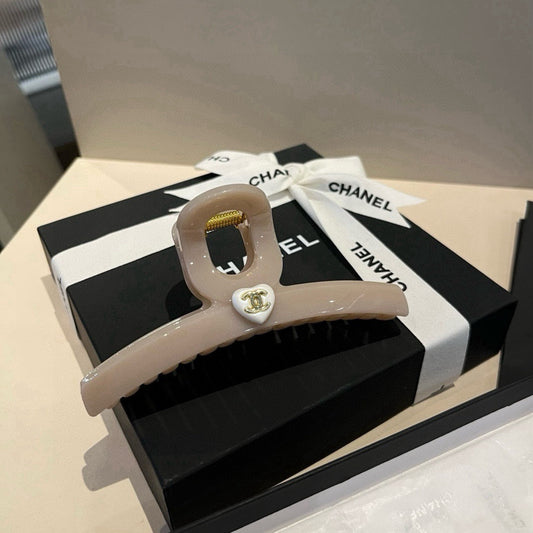 C letter hairpin (not shipped if purchased separately)