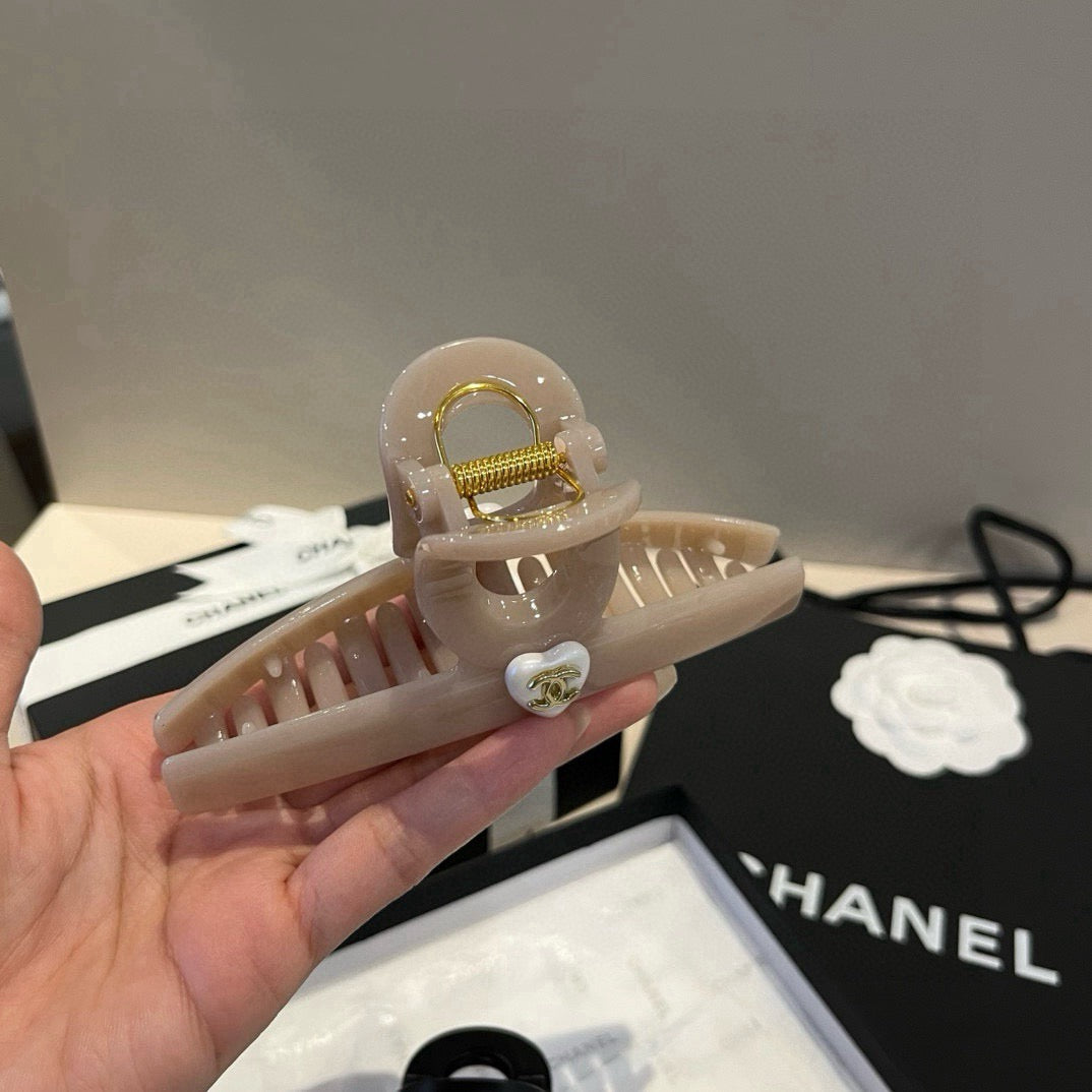 C letter hairpin (not shipped if purchased separately)