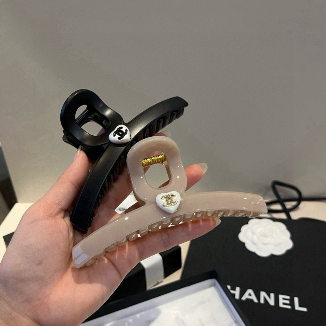 C letter hairpin (not shipped if purchased separately)