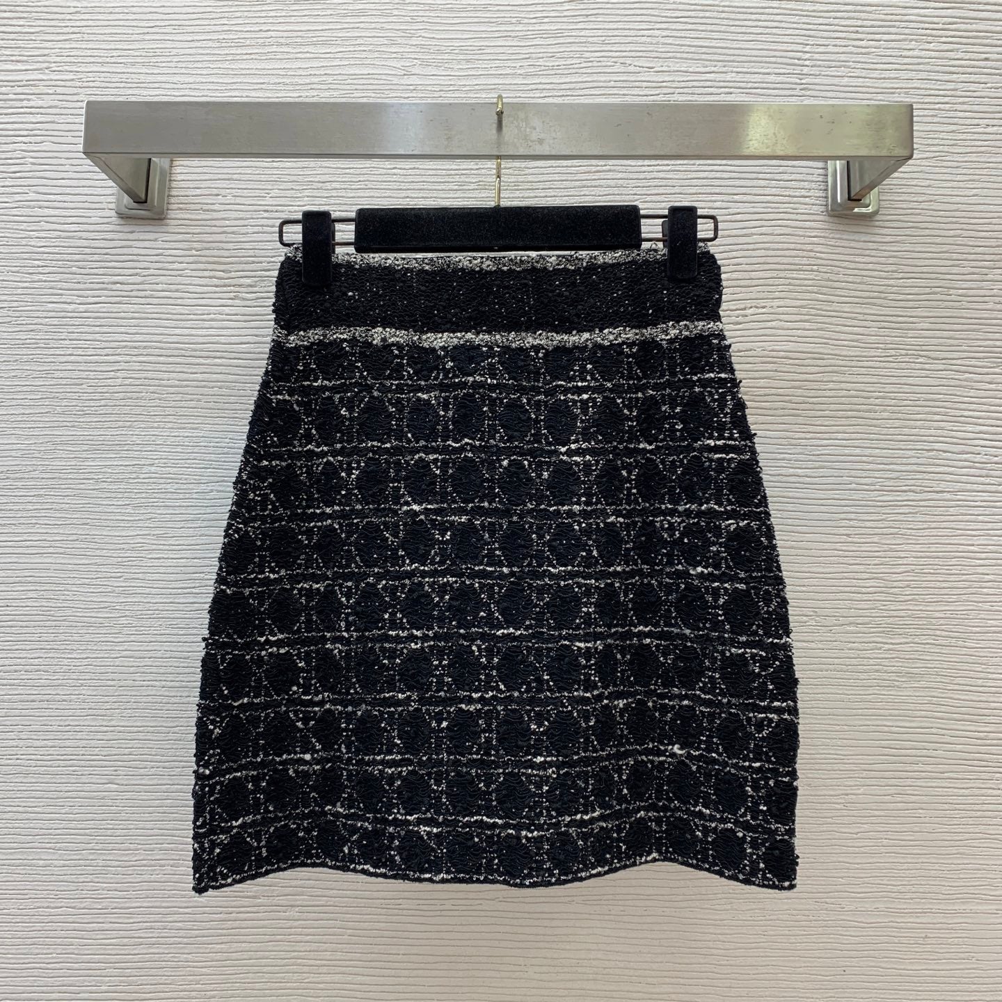 25FW rhombus letter logo button double pocket knitted cardigan and skirt suit