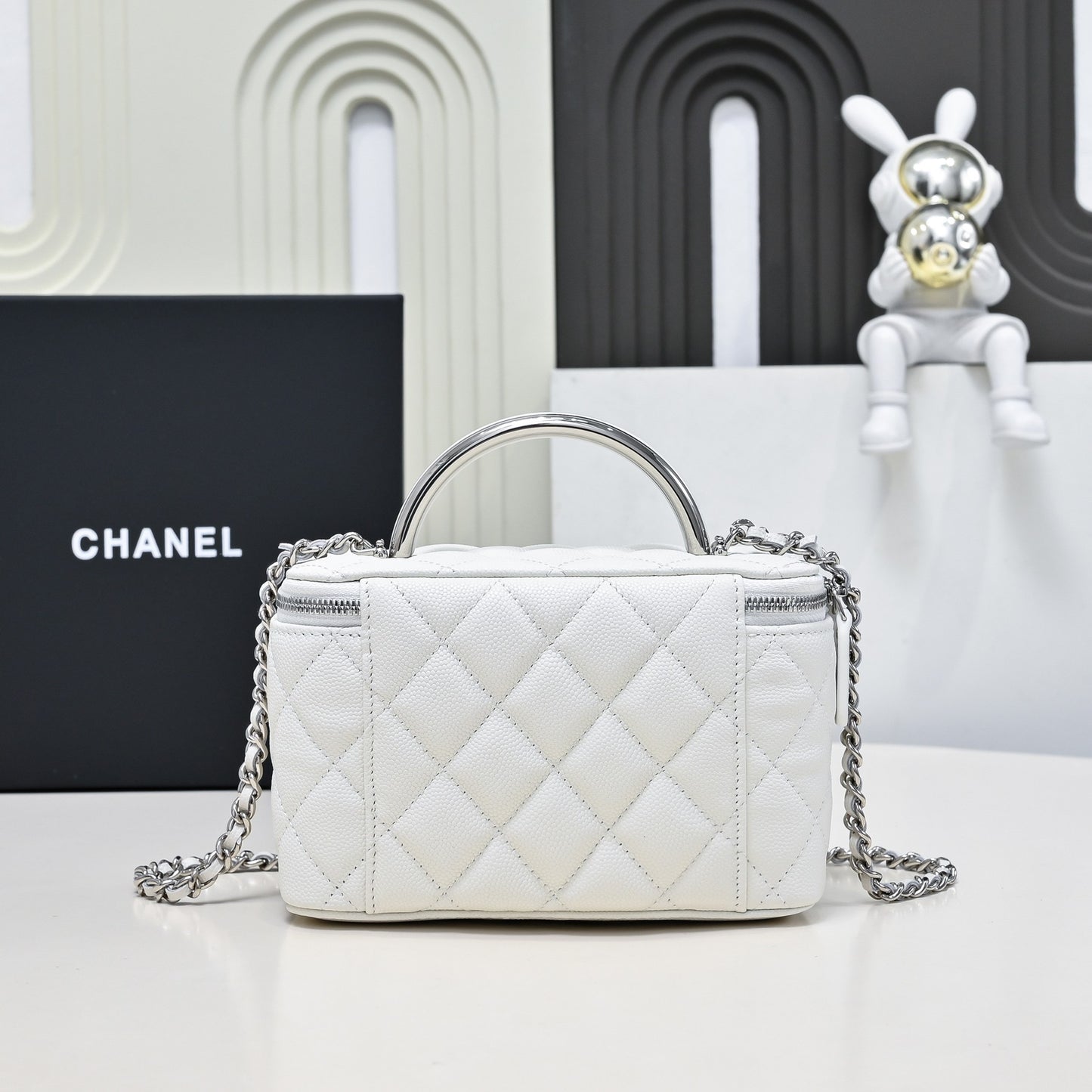 25 new style silver handle cosmetic bag