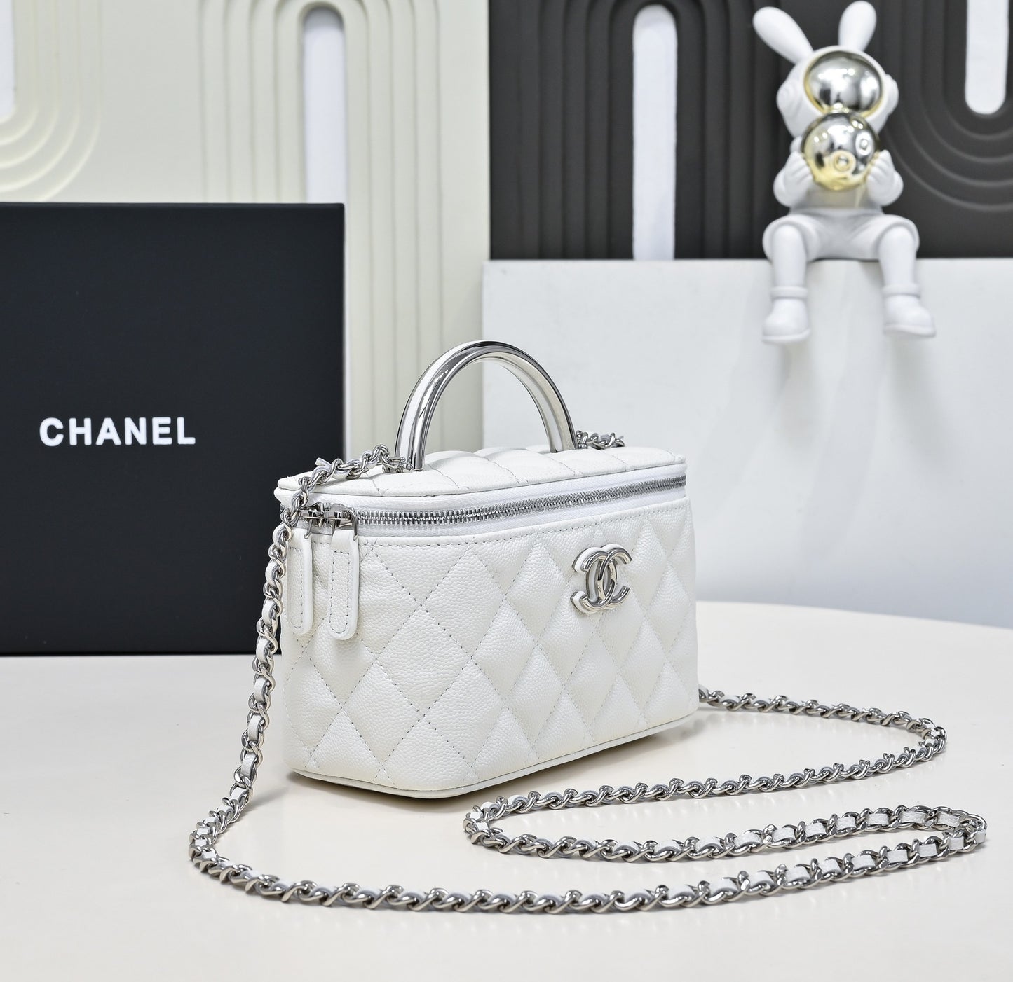 25 new style silver handle cosmetic bag