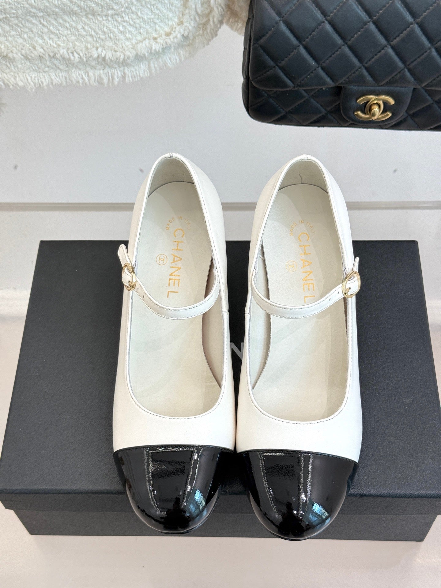 25A new autumn and winter giant pearl heel Mary Jane shoes (height: 7cm)