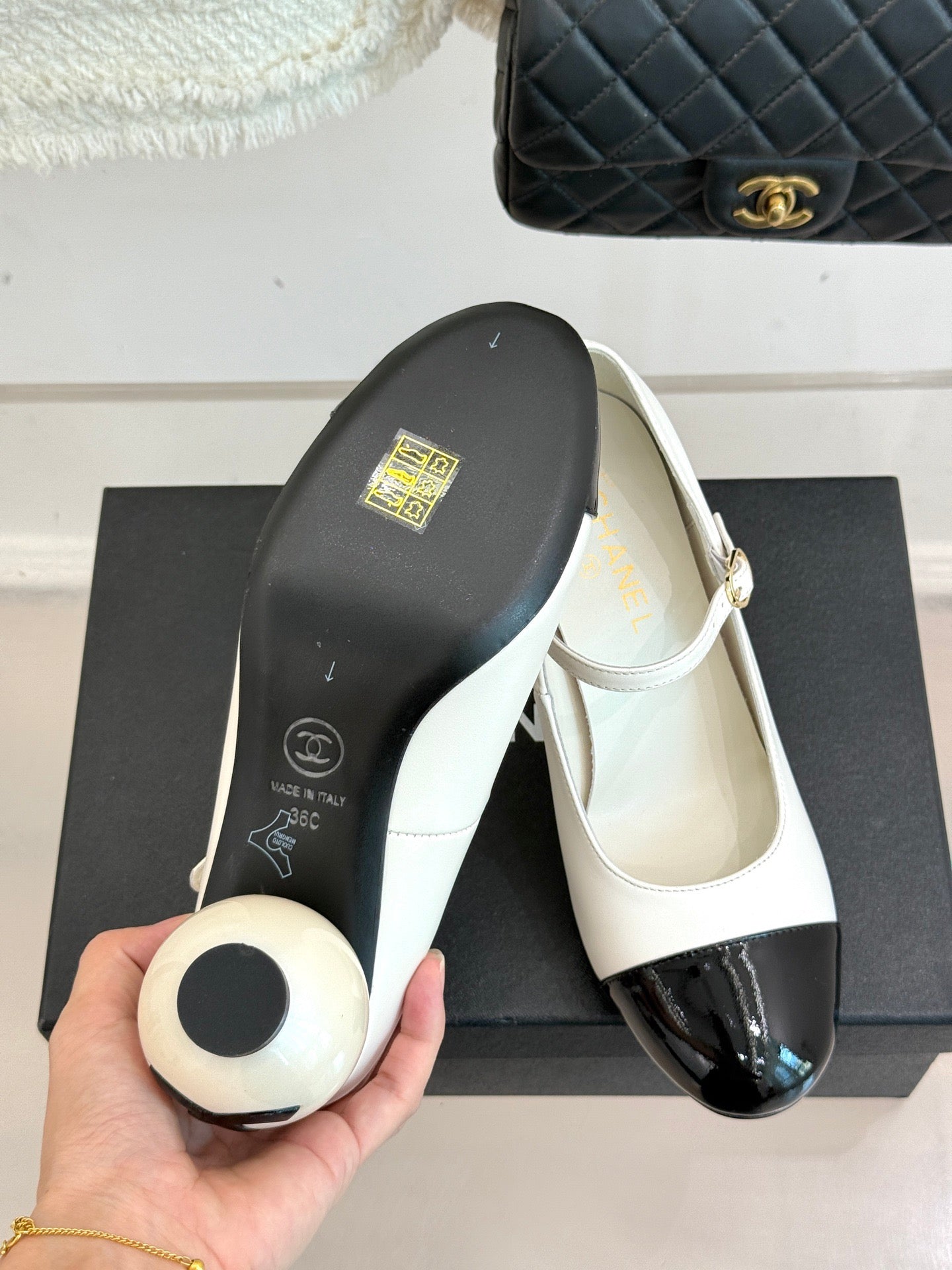 25A new autumn and winter giant pearl heel Mary Jane shoes (height: 7cm)