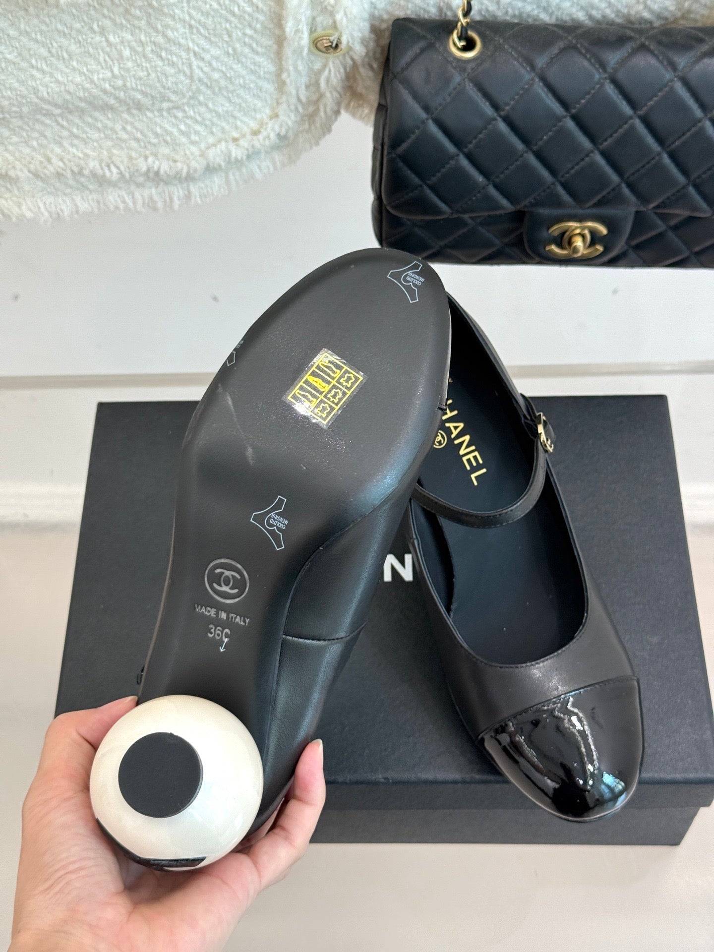 25A new autumn and winter giant pearl heel Mary Jane shoes (height: 7cm)