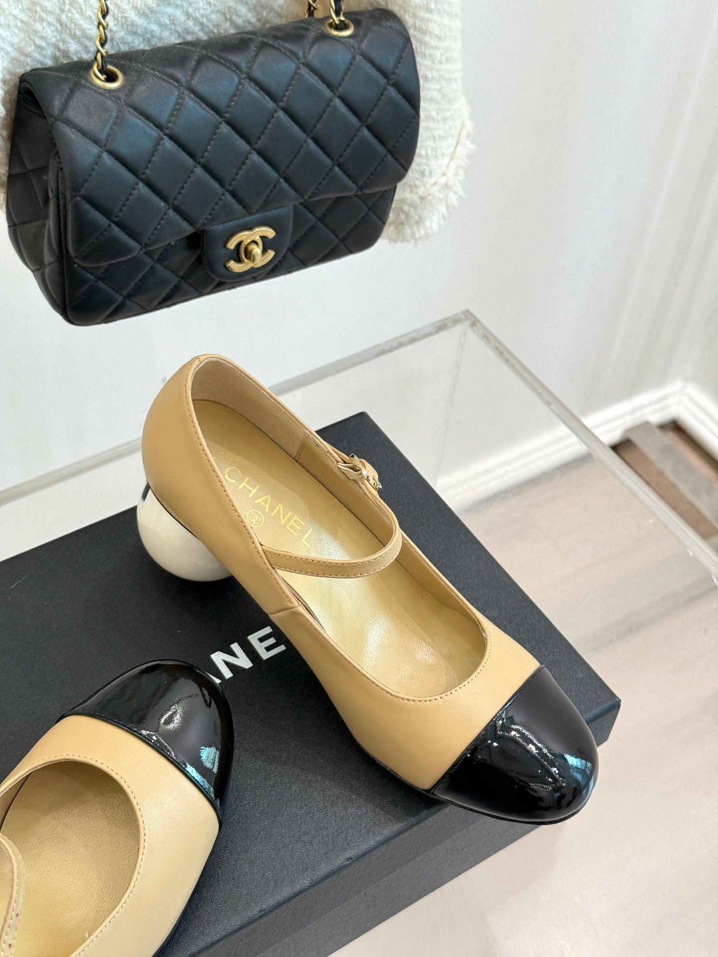 25A new autumn and winter giant pearl heel Mary Jane shoes (height: 7cm)