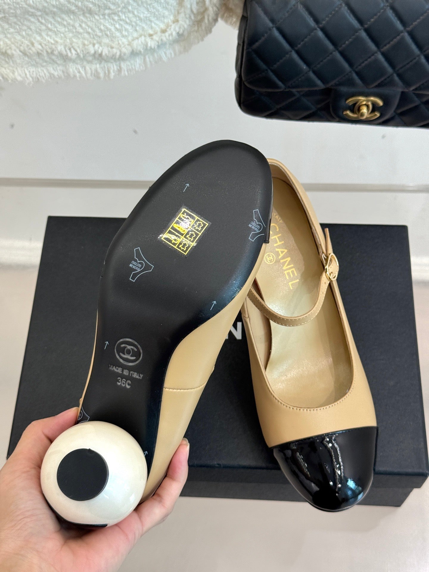 25A new autumn and winter giant pearl heel Mary Jane shoes (height: 7cm)