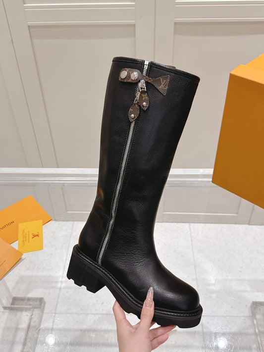 25 official autumn and winter new round head knight boots