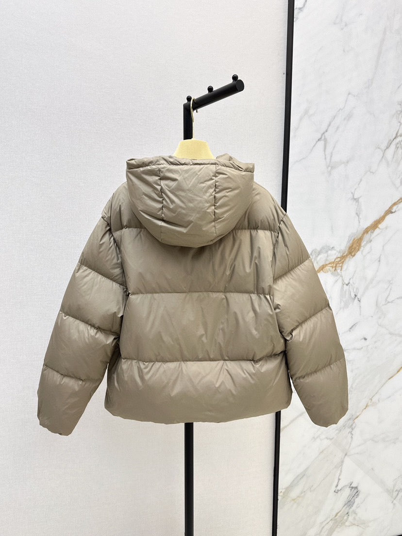 Hooded snap-button down jacket