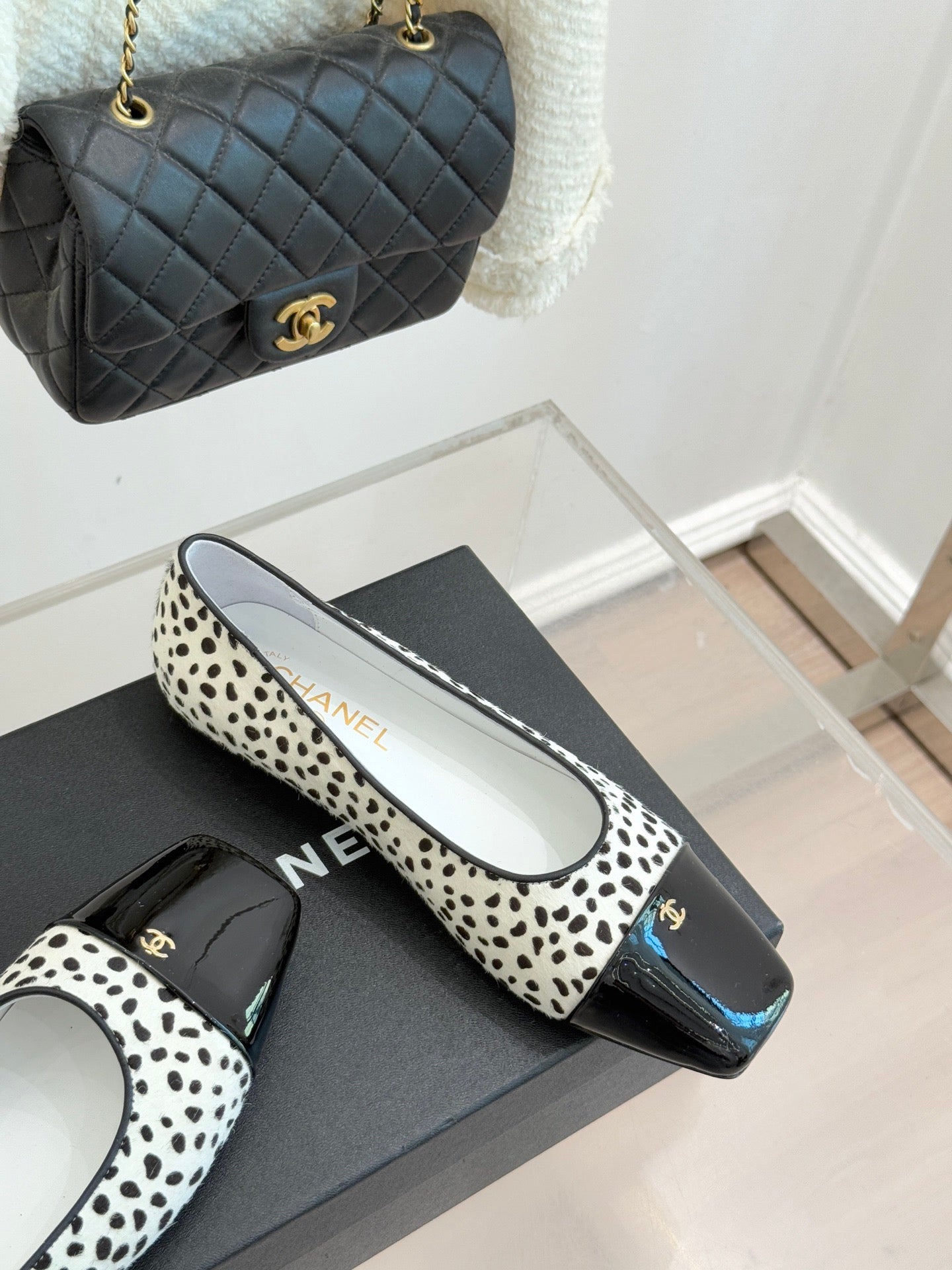 25FW classic square toe color matching flat shoes