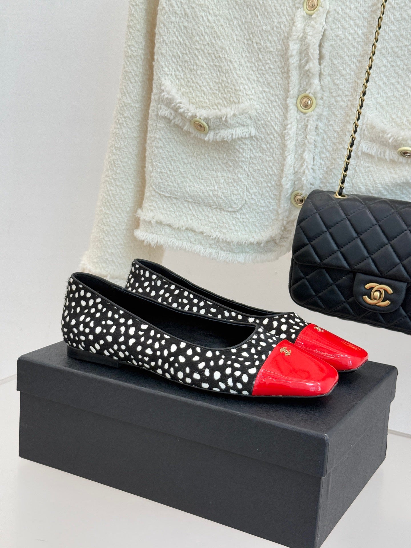 25FW classic square toe color matching flat shoes