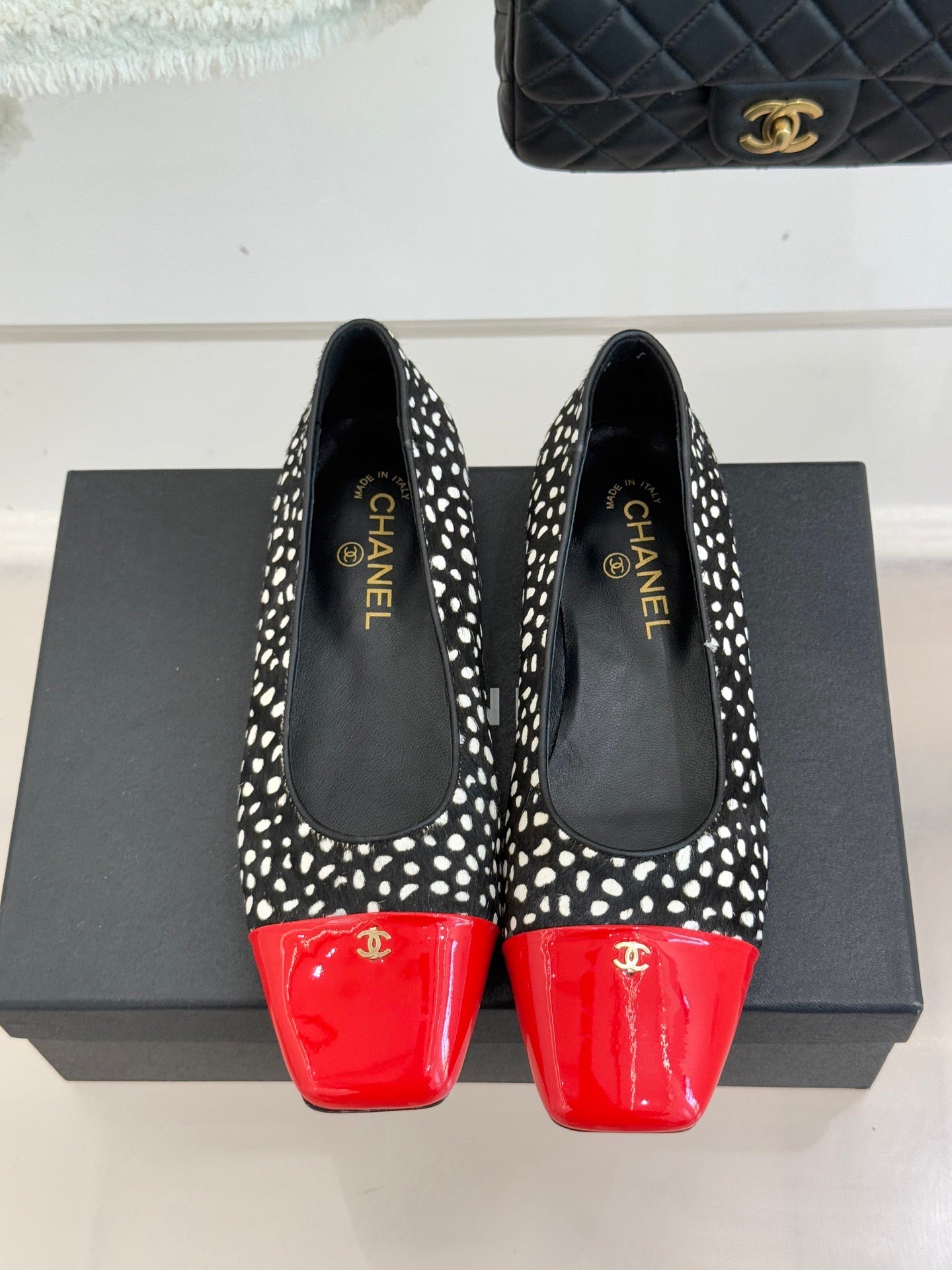 25FW classic square toe color matching flat shoes