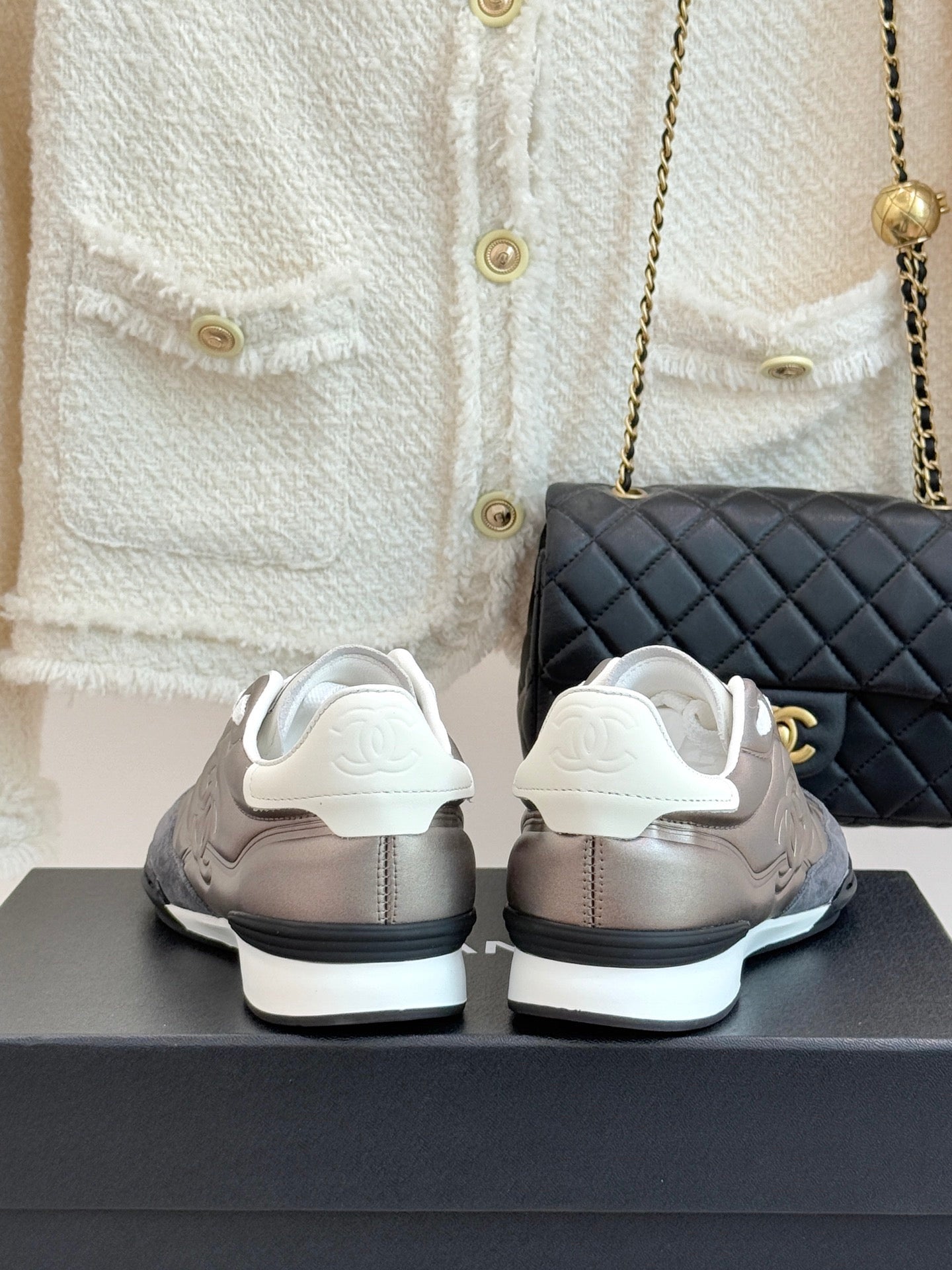 25FW classic rhombus retro casual shoes moral training sneakers