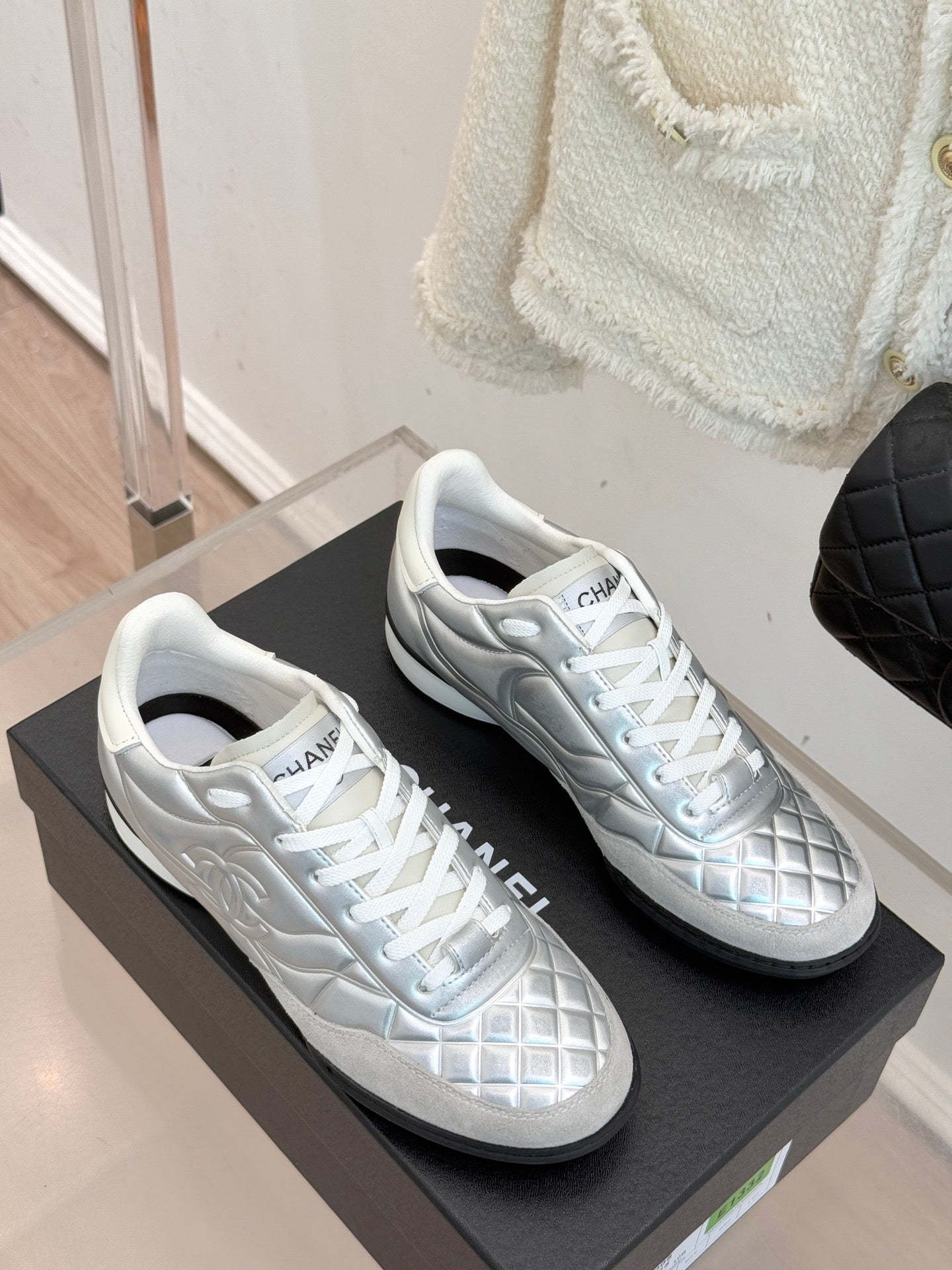 25FW classic rhombus retro casual shoes moral training sneakers