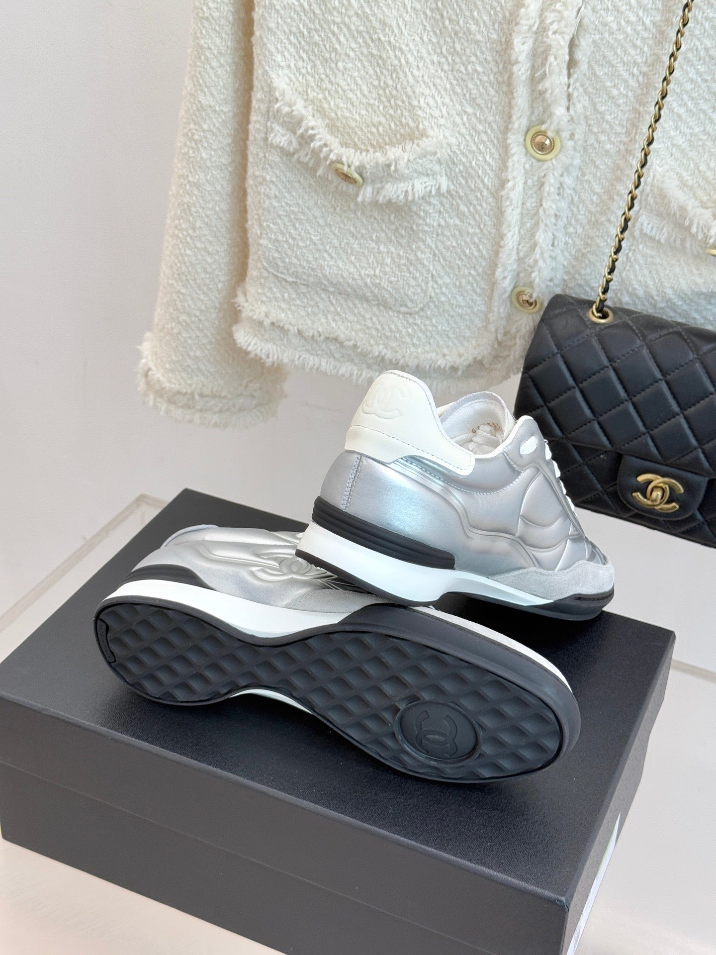 25FW classic rhombus retro casual shoes moral training sneakers