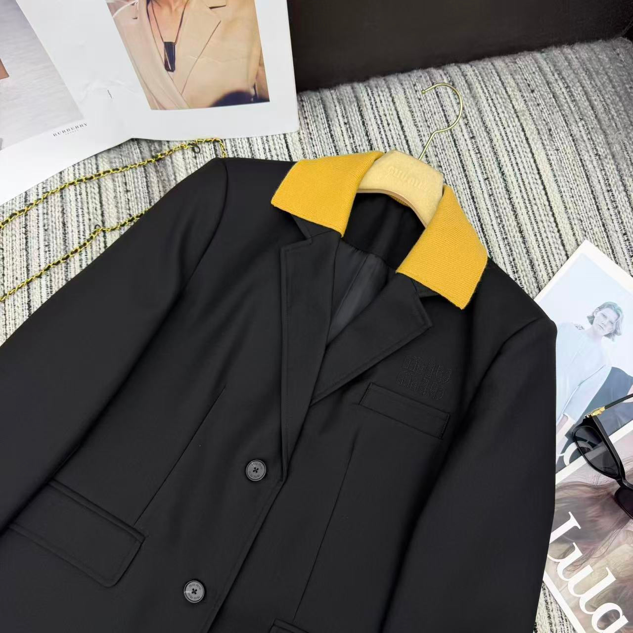 25FW new contrasting color threaded lapel suit coat